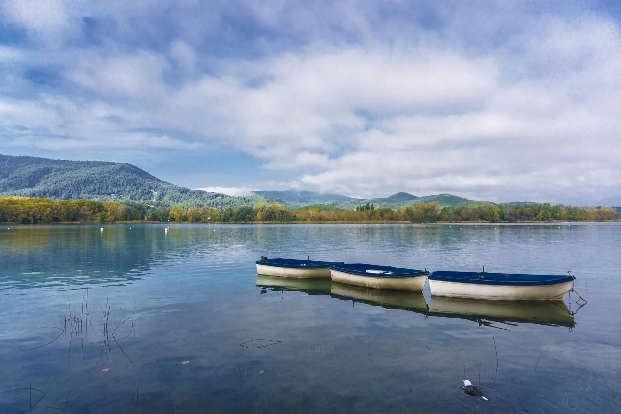 אגם בניולס, ספרד -  Banyoles lake, Spain