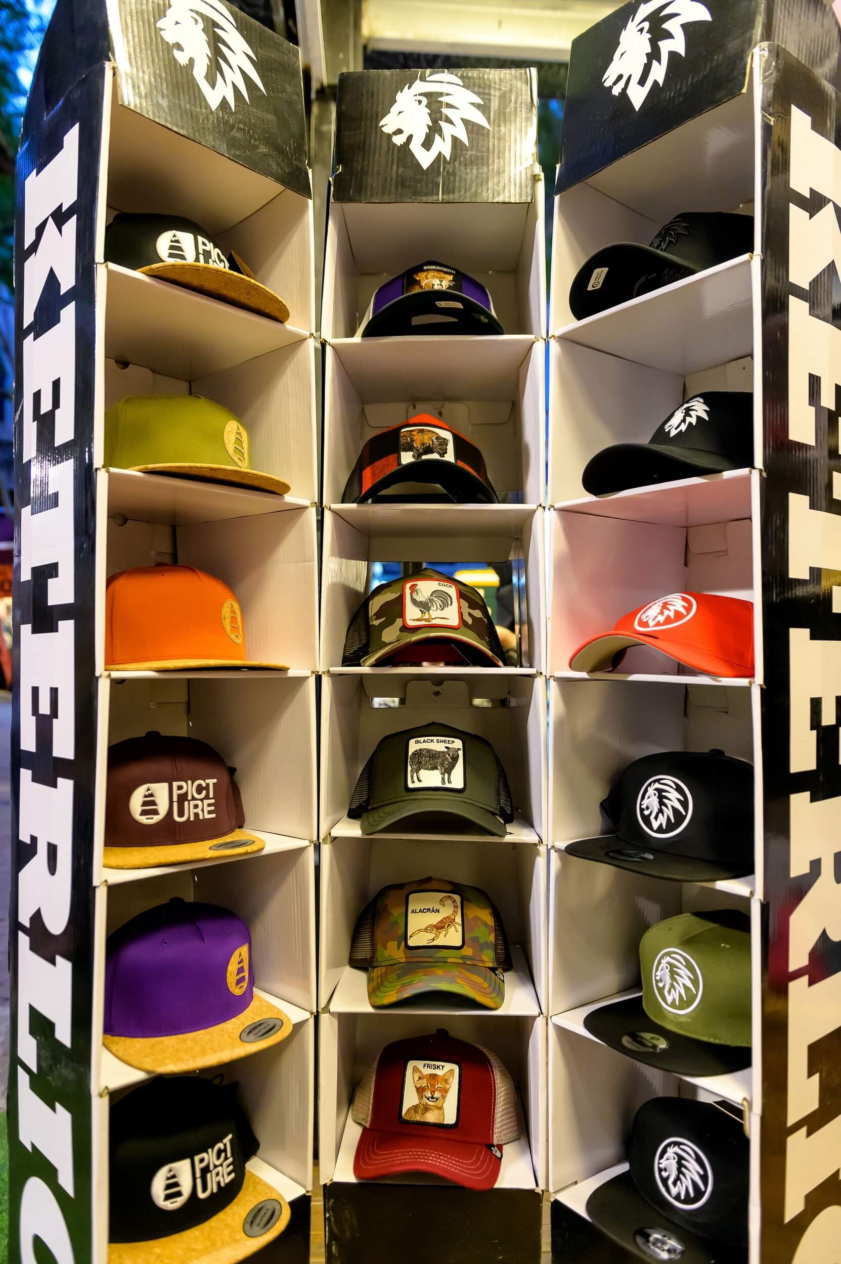 צילום תדמית לחנות כובעים (7).jpg