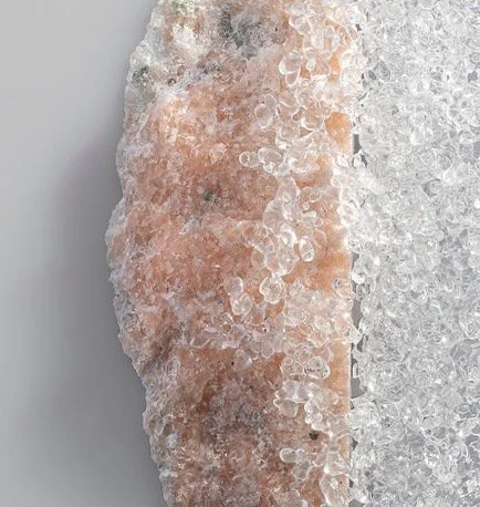 Glass and marble. Enlarged detail. Convivenze brooch work in progress. 

📸 @cavicchioli.federico 

#federicasalacontemporaryglass #federicasalacontemporaryjewellery #contemporaryglass #contemporarycraft #collectibleglass #glasscollectors #glassjewel