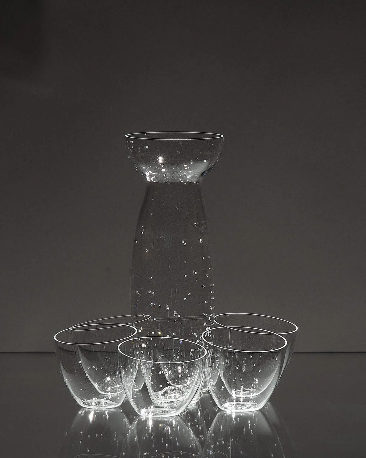 Sparkling Water
Diamonds,cubic zirconias and glass.
2026

📸Picture credits @cavicchioli.federico 
Milano Design Week 2026
@5vie_milano art+design district
QoT - Qualia of Things

20-26 aprile
10.30-20

#federicasalacontemporaryglass #federicasala #c