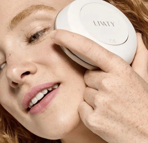 ÅRETS NYHED TIL dit ansigt