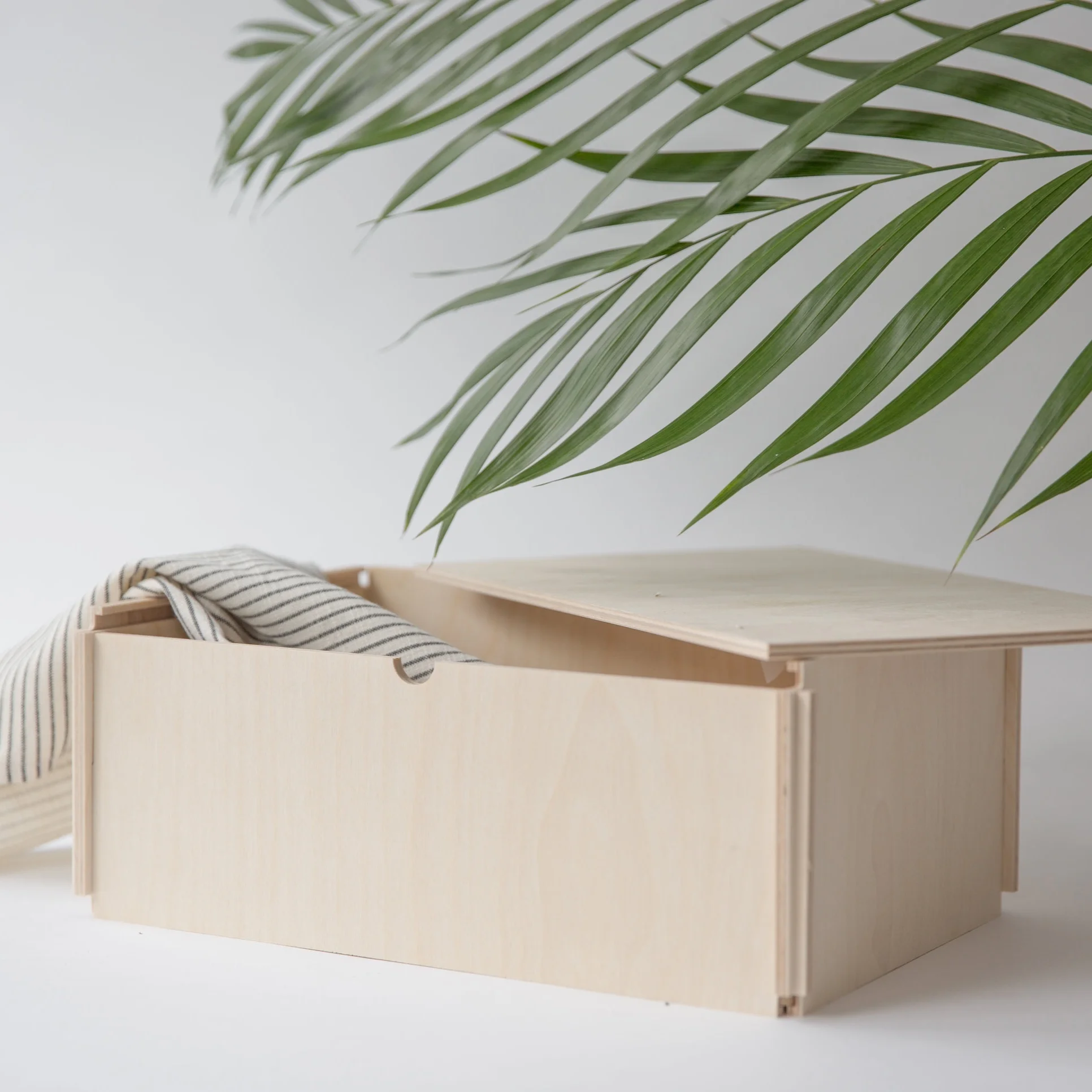 Studio+Luxe+-+Gift+Box+Shot+1.jpg