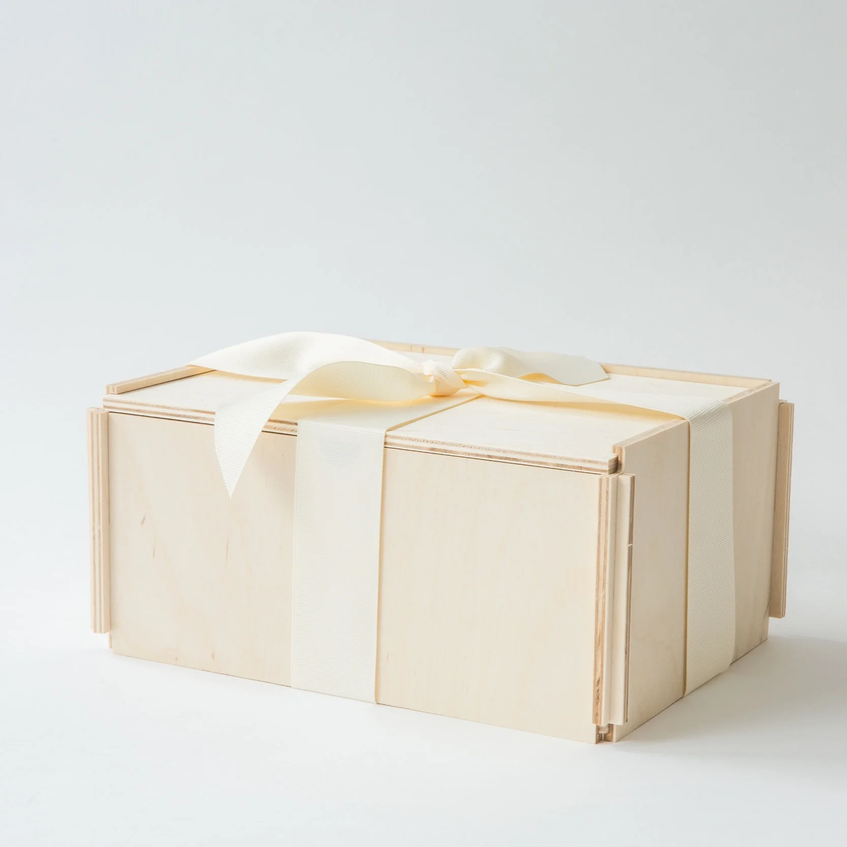 Studio+Luxe+-+Gift+Box+Shot+10.jpg