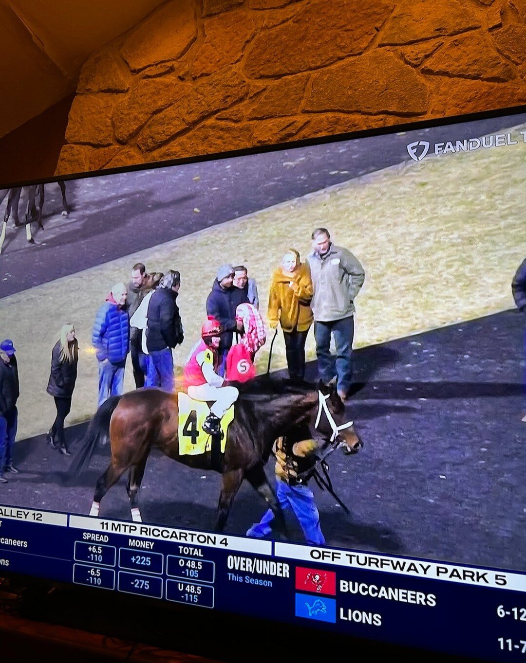 Caberneigh (Munnings/Boudicea's Revenge) - bred, foaled and raised by War Horse Place Farm won MSW 70K by a length and a half last night at Turfway Park! 

Congrats to all connections!