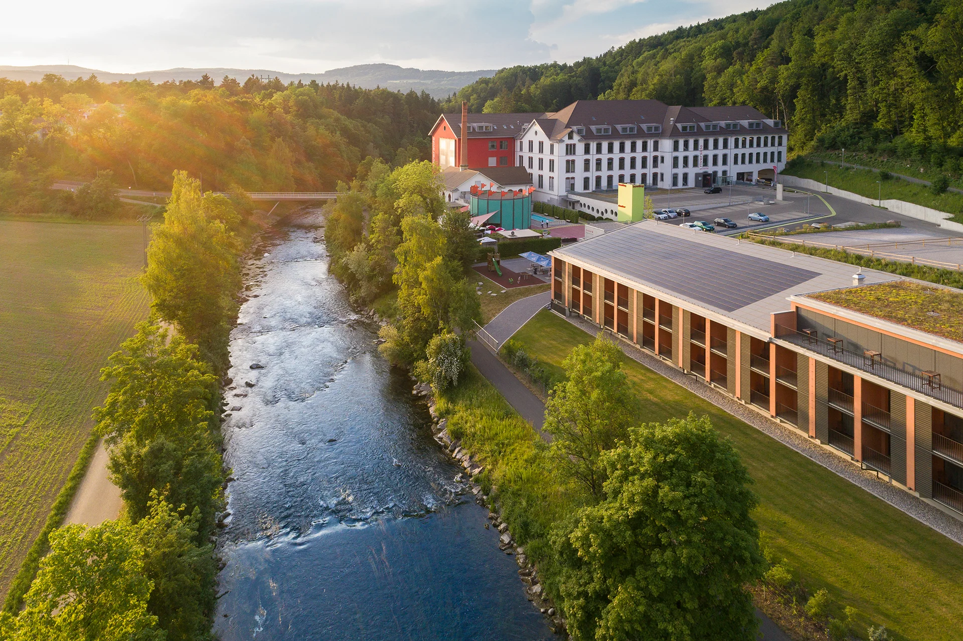 riverside_Seminarhotel-Aussenansicht.jpg