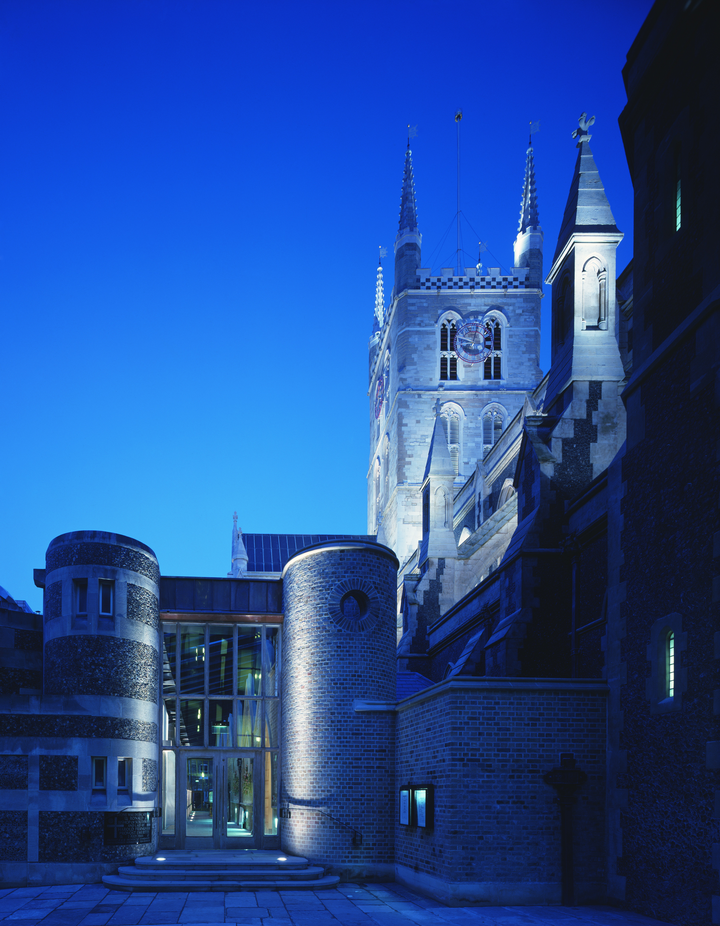 Southwark Cathedral 01.jpg