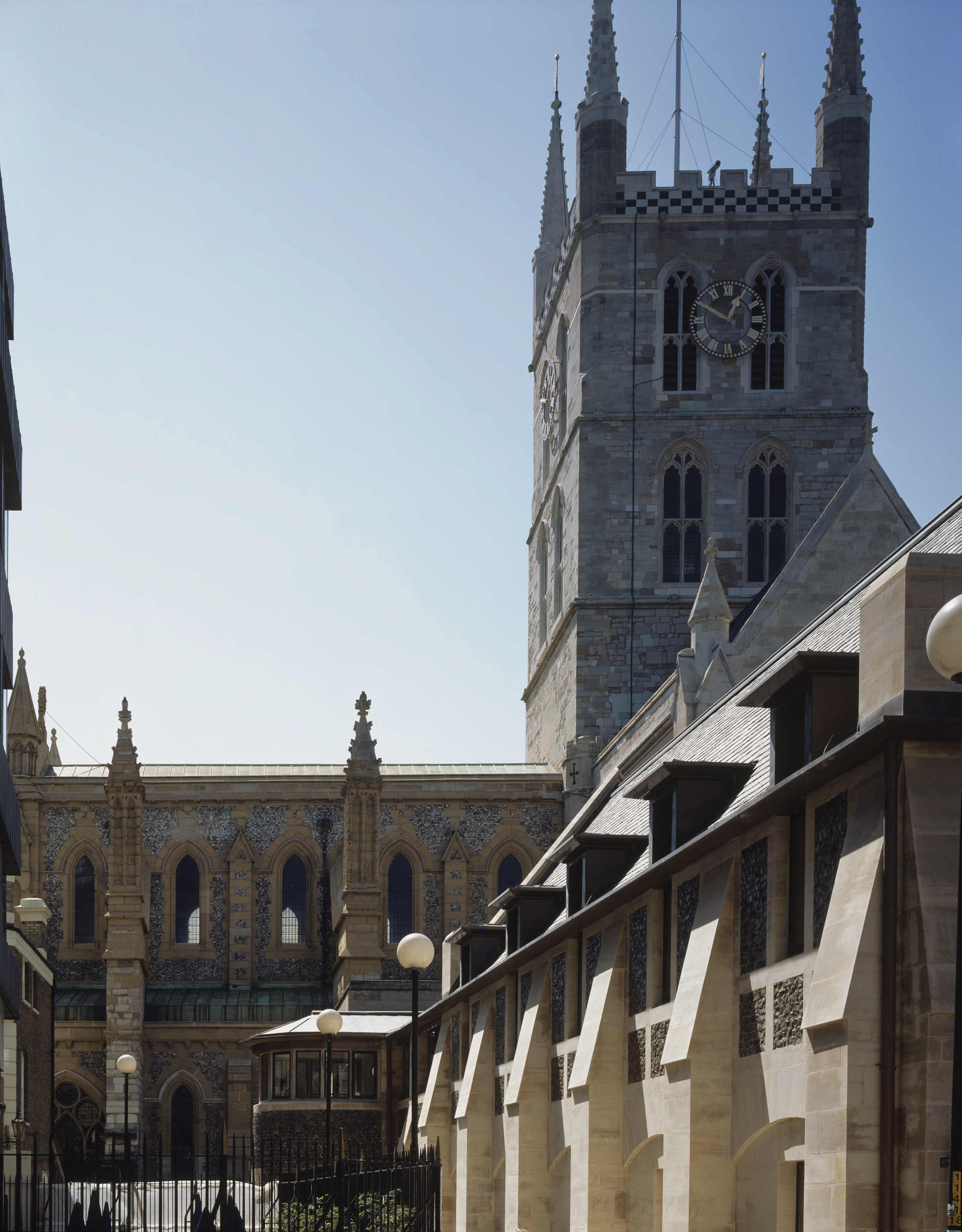 Southwark Cathedral 03.jpg