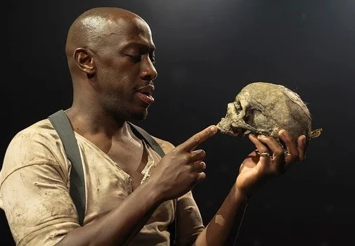 Here&rsquo;s what we&rsquo;ve been up to the past few weeks👏🏻 

(Jonathan Girling, @joshieharriette, @jromford, Nathalie Pallandre, @lucycarterlightartdesign, @ilonakaras, Jon Driscoll, @anishafields, @oluwasimisola_majek) 

#theatre #live #livethe