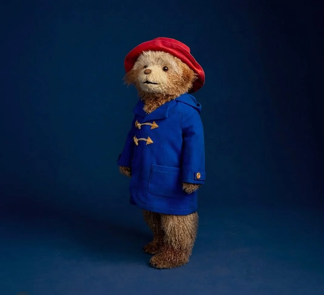 The secret is OUT🐻 The phenomenal @tahrazafarltd created a real life Paddington who has captured our hearts - have you booked your tickets to see him yet? 

#paddington #paddingtonbear #paddingtonthemusical #musical #theatre #live #costume #puppet #