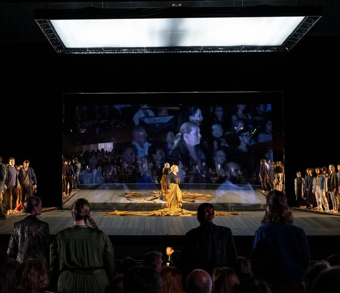 Nabucco opens today at @lestheatresvdl and our wonderful client @andhuys designed the costumes!✨ 

#nabucco #opening #luxembourg #costume #designer