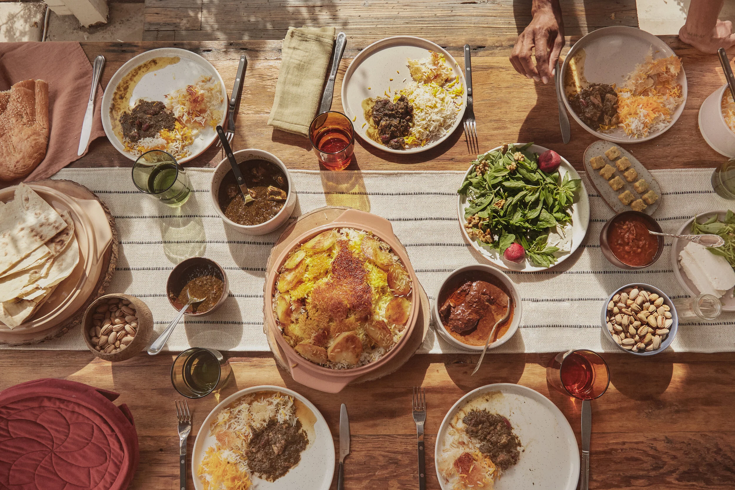 SHOT_03_DINNER_TABLE_DAY_01_009-Edit.jpg