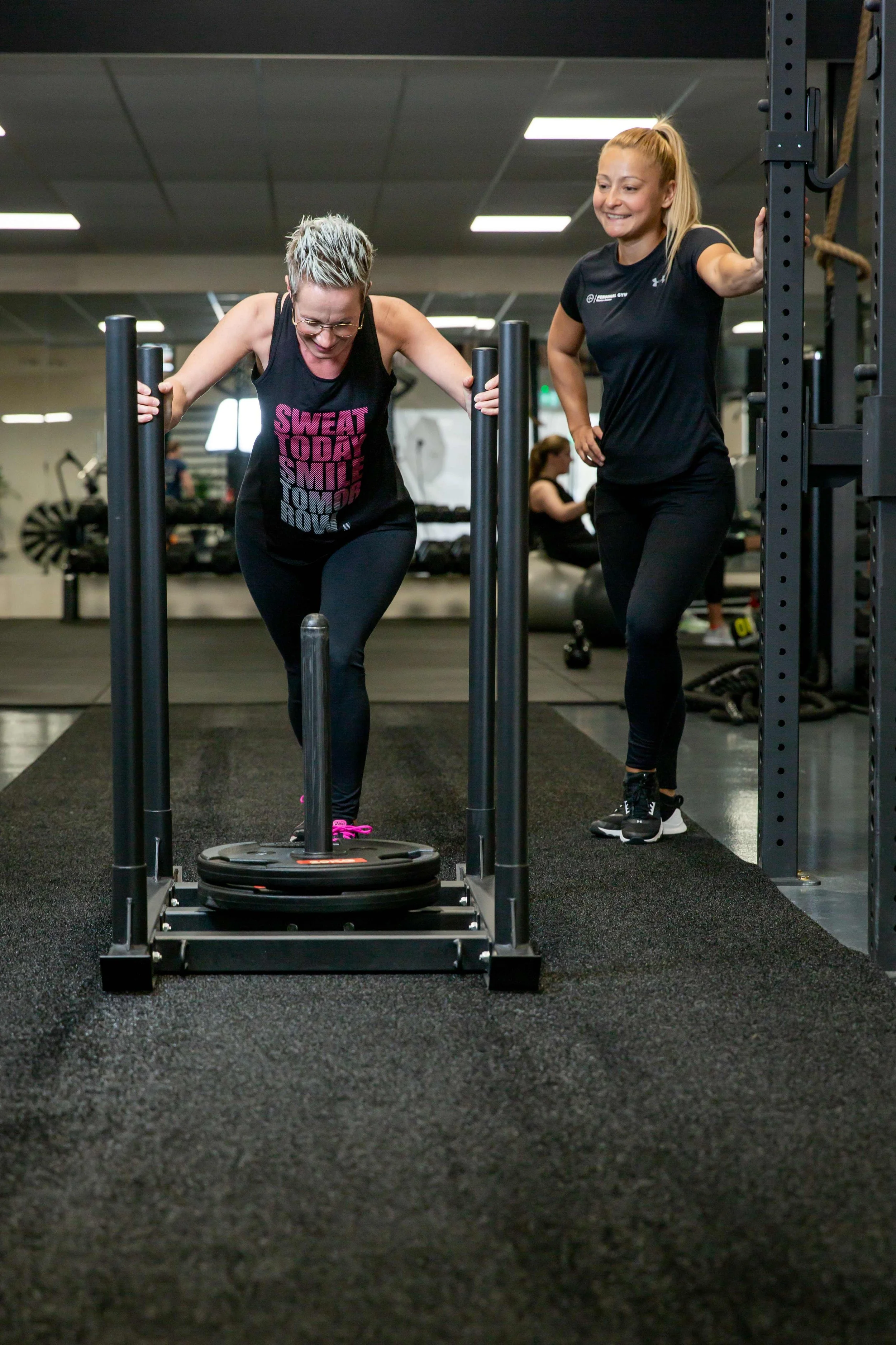 Personal trainer Yasemin met sporter