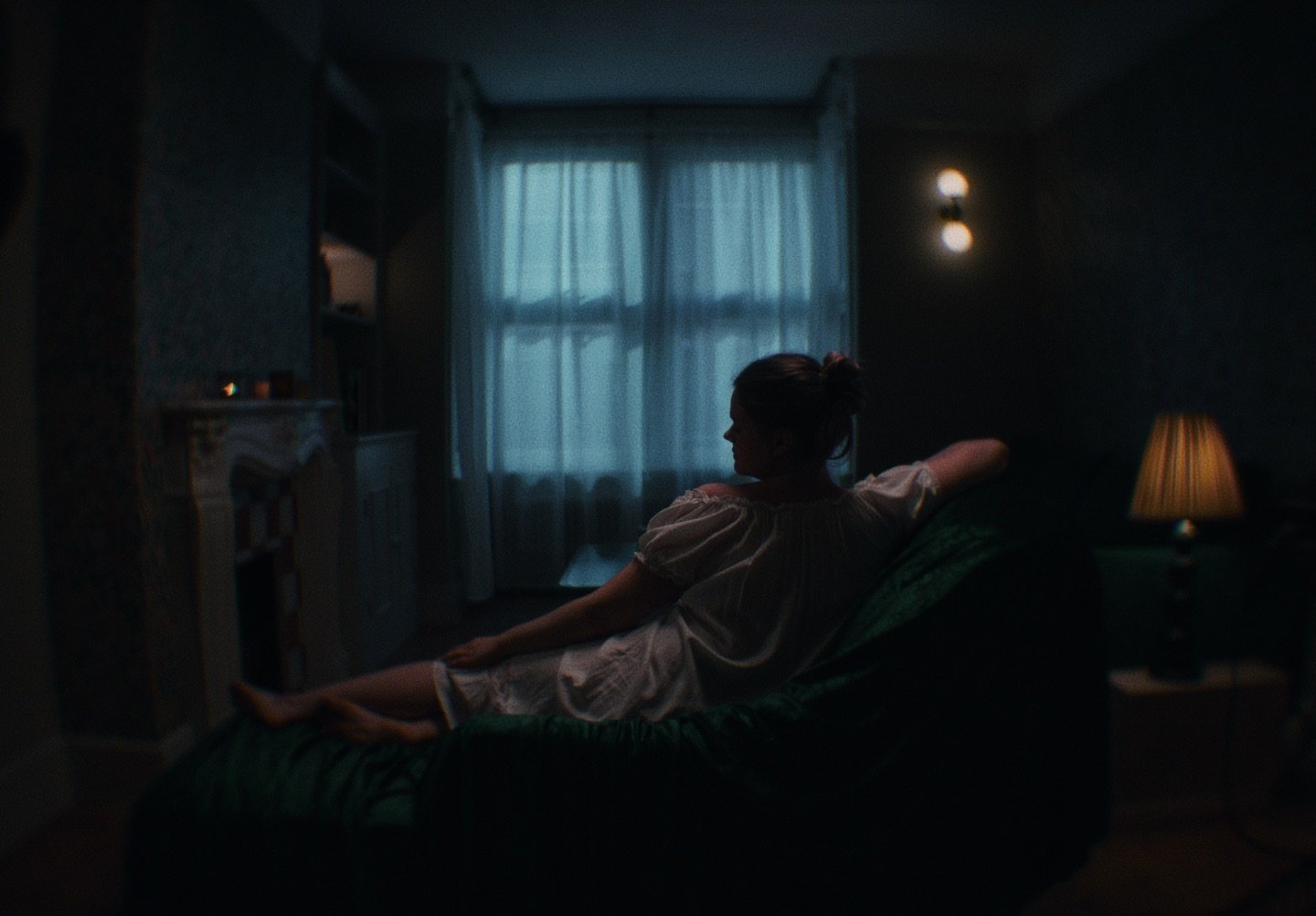 For @olimasek, who is releasing her debut album on October 25th ✨ Image from an upcoming music video directed by me 🌚

Directed by @heinisusanne 
Cinematographer @ruaraid_achilleos 
Production company @quokkafilms 
Production @anastasia.raykova @dav
