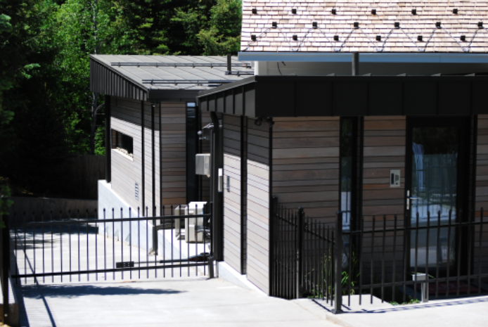 Neale Ave Pic 2.png