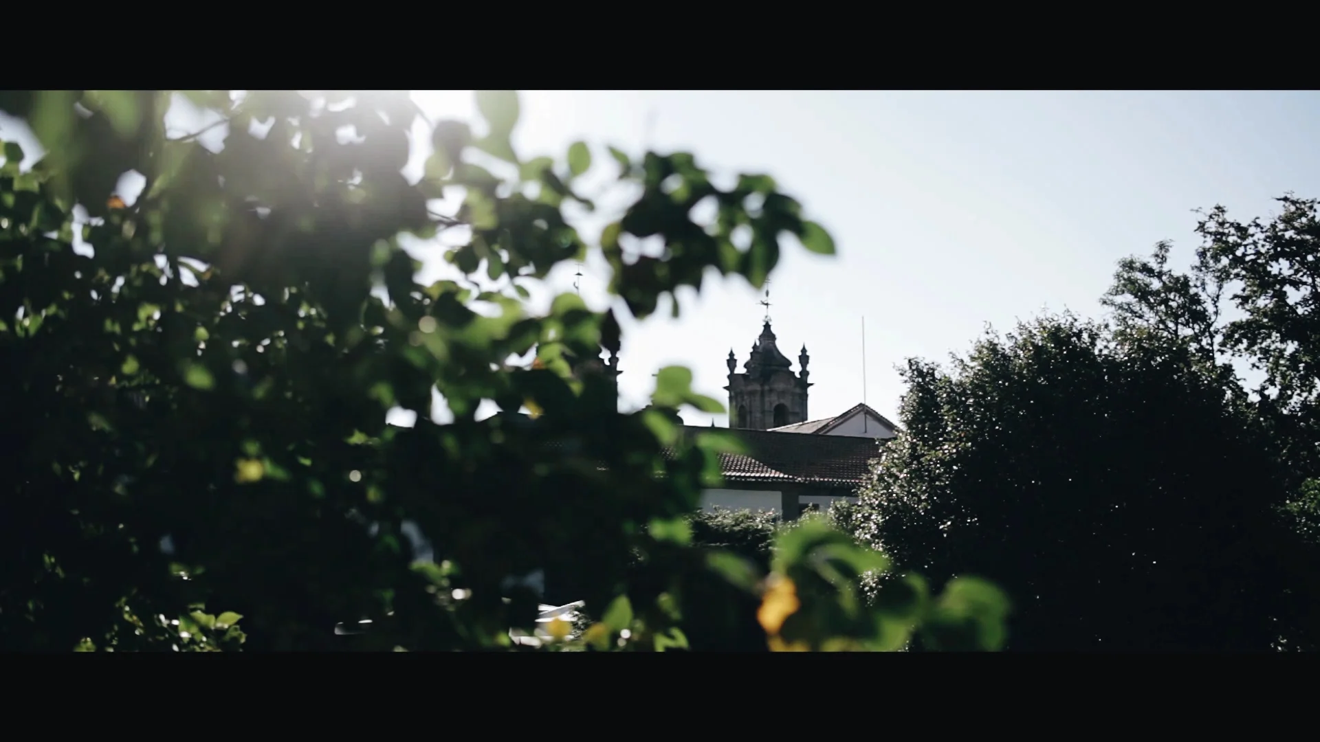 ANDREIA & FARZAD.mp4.Still011.jpg