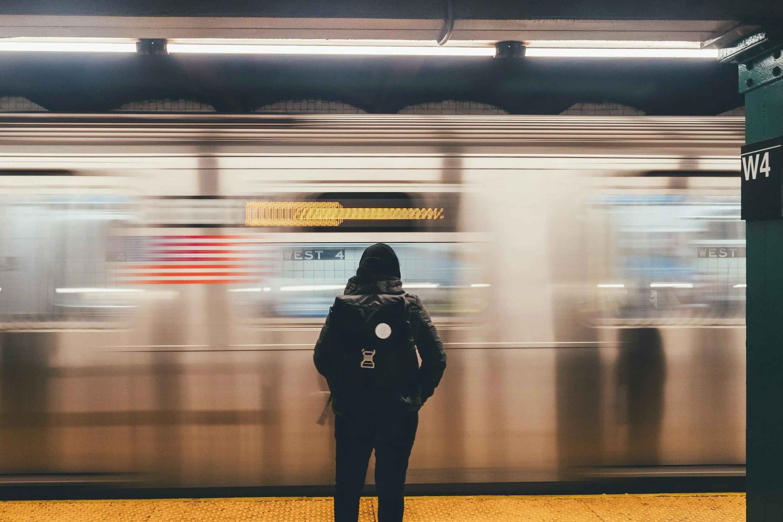 unsplash-image-oC_3G9IJOwk.jpg