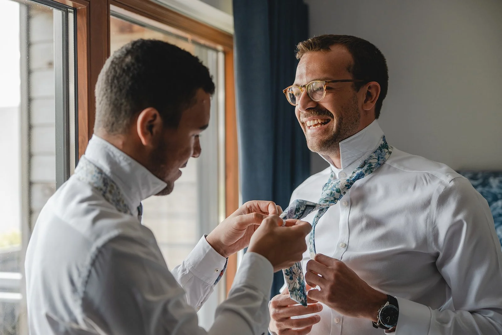 Jonny getting ready before the wedding ceremony