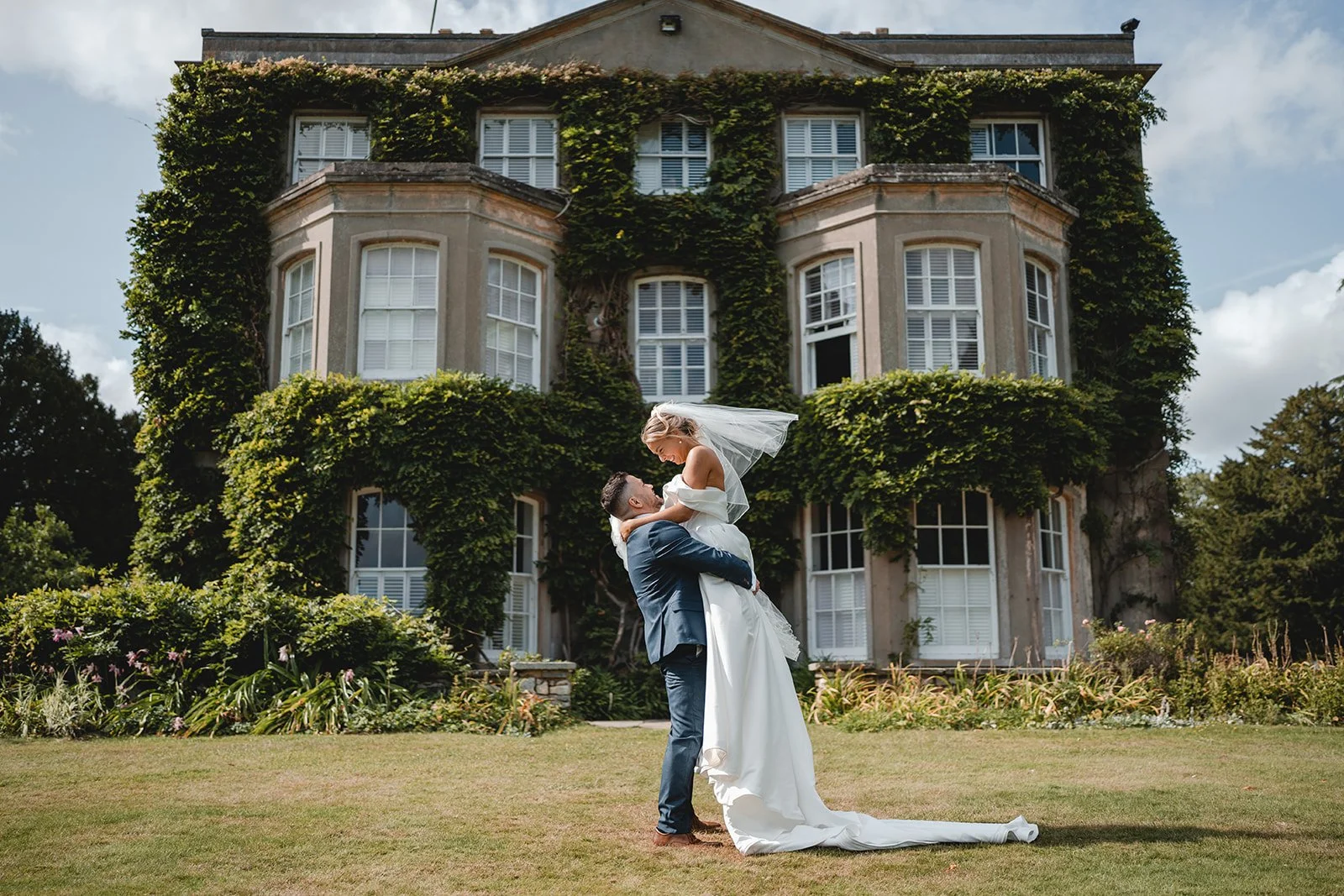 Chloe & Sina_s Sneak Peek Wedding Photos (SFPP)-27.jpg