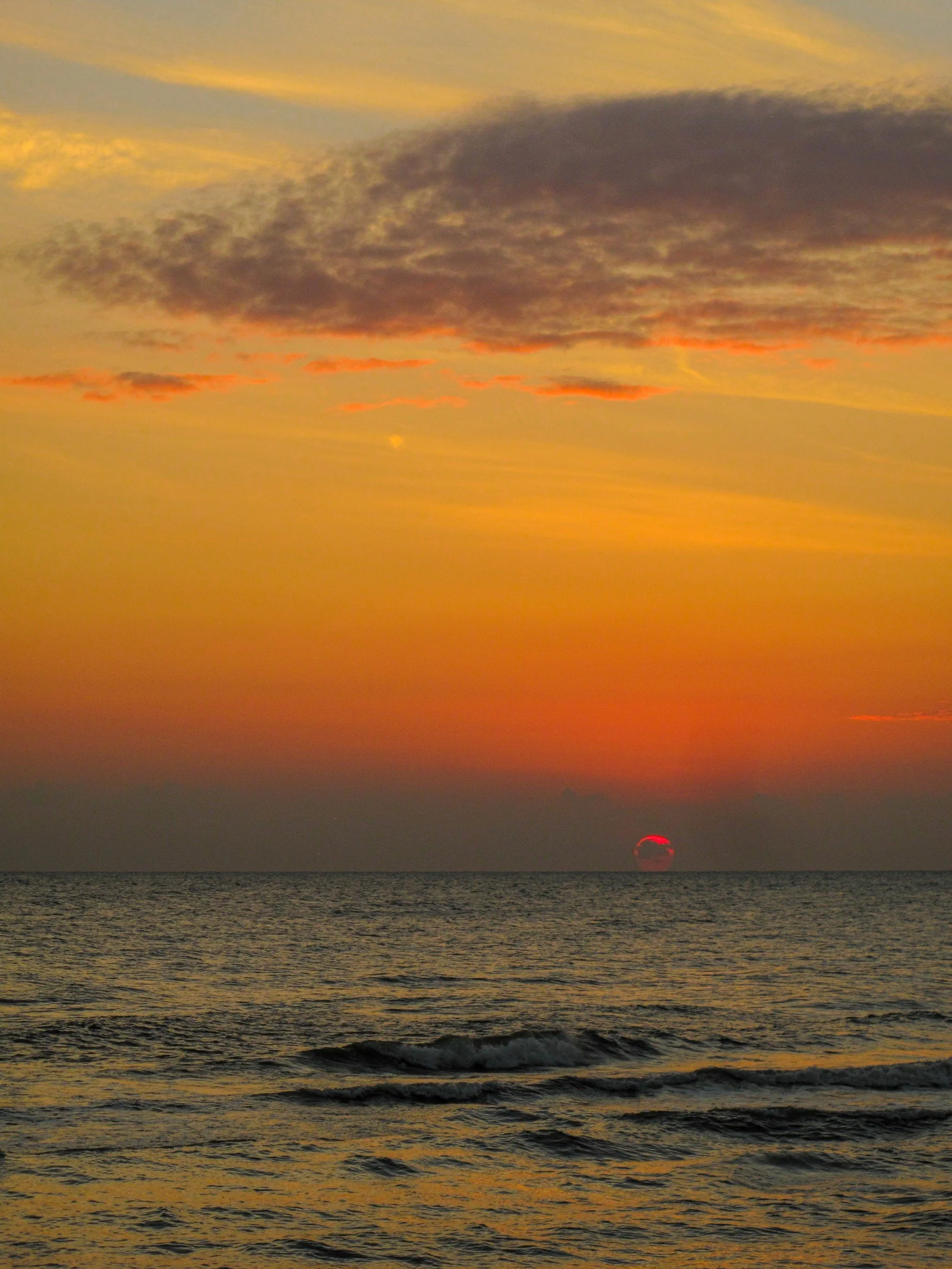 SR002 Dawn from pranburi