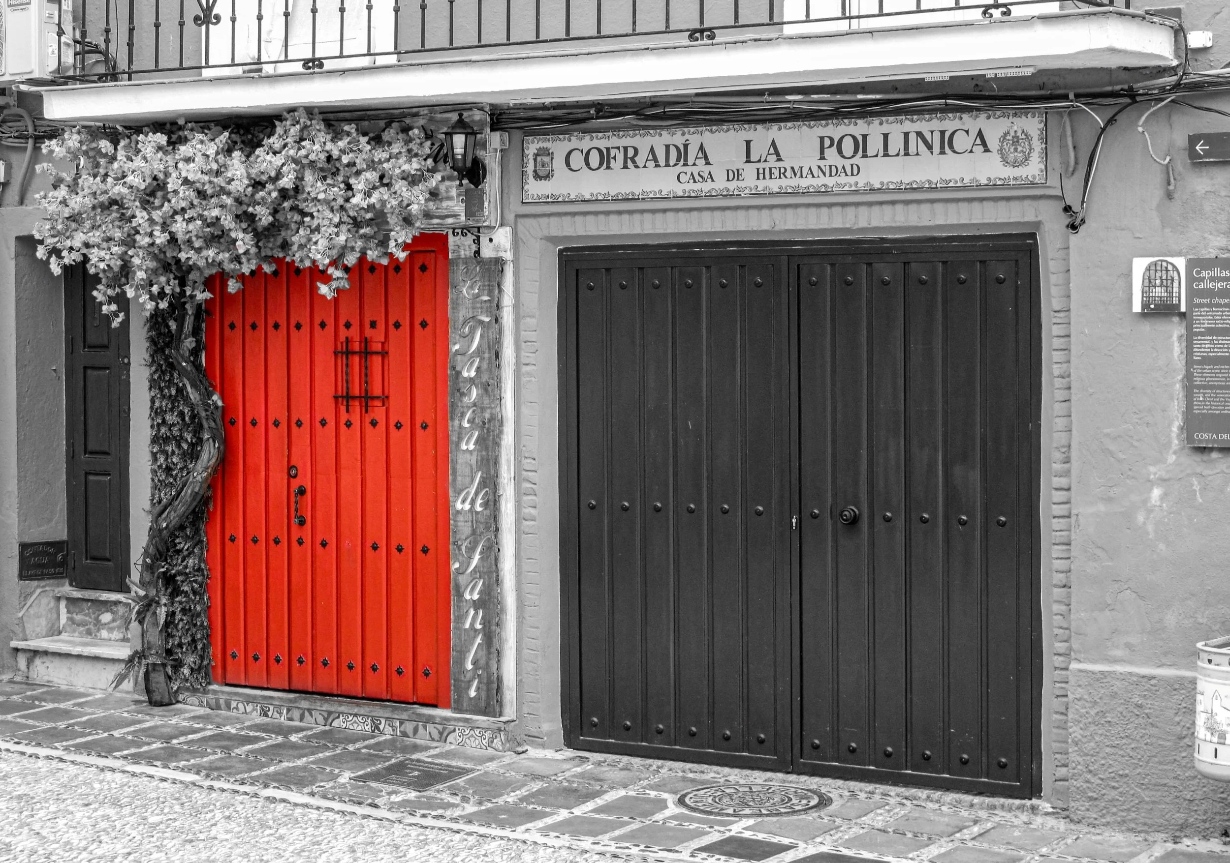 SC004 Prescence in red