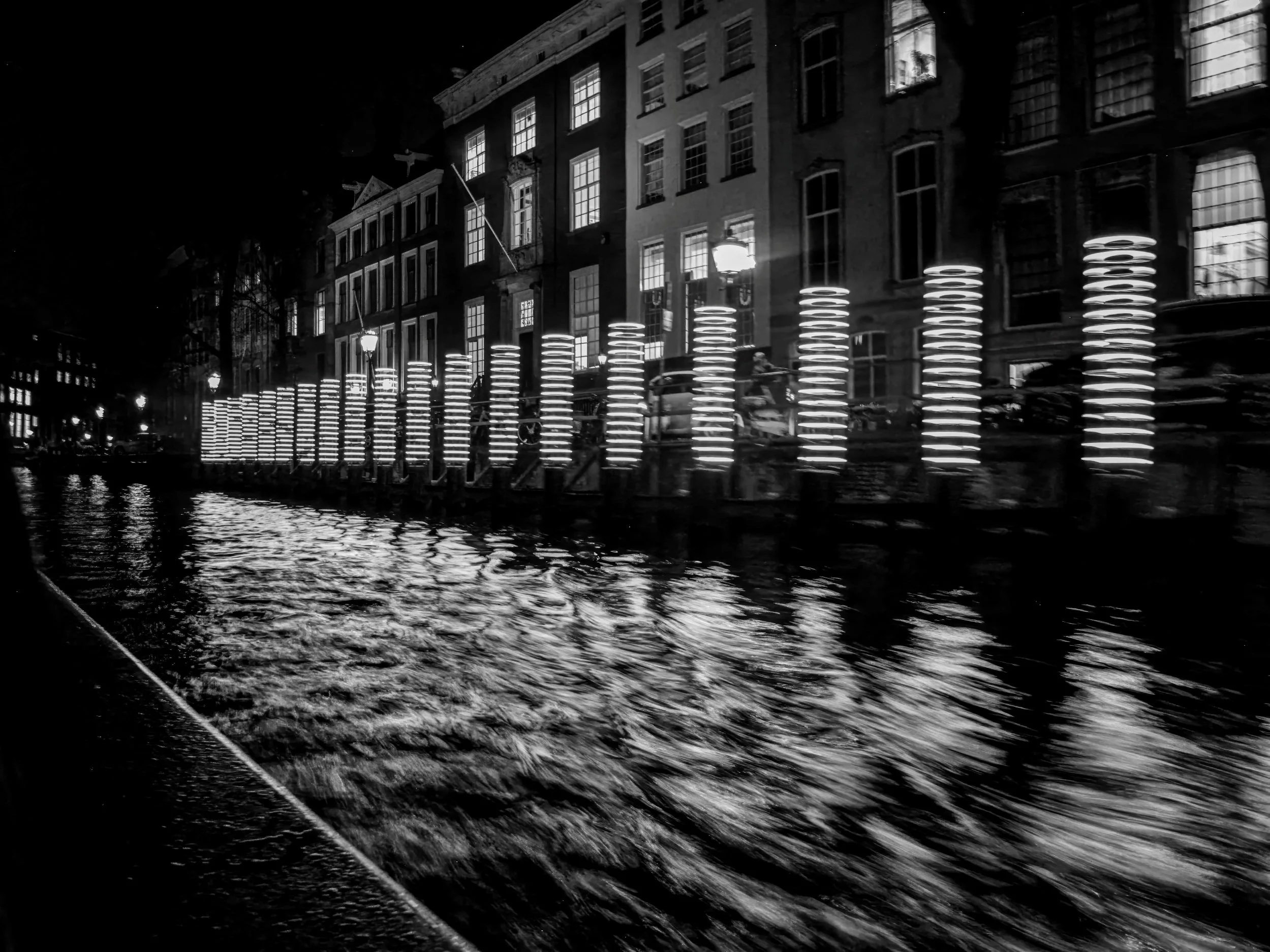 BW004 Light in motion, Amsterdam, Netherlands