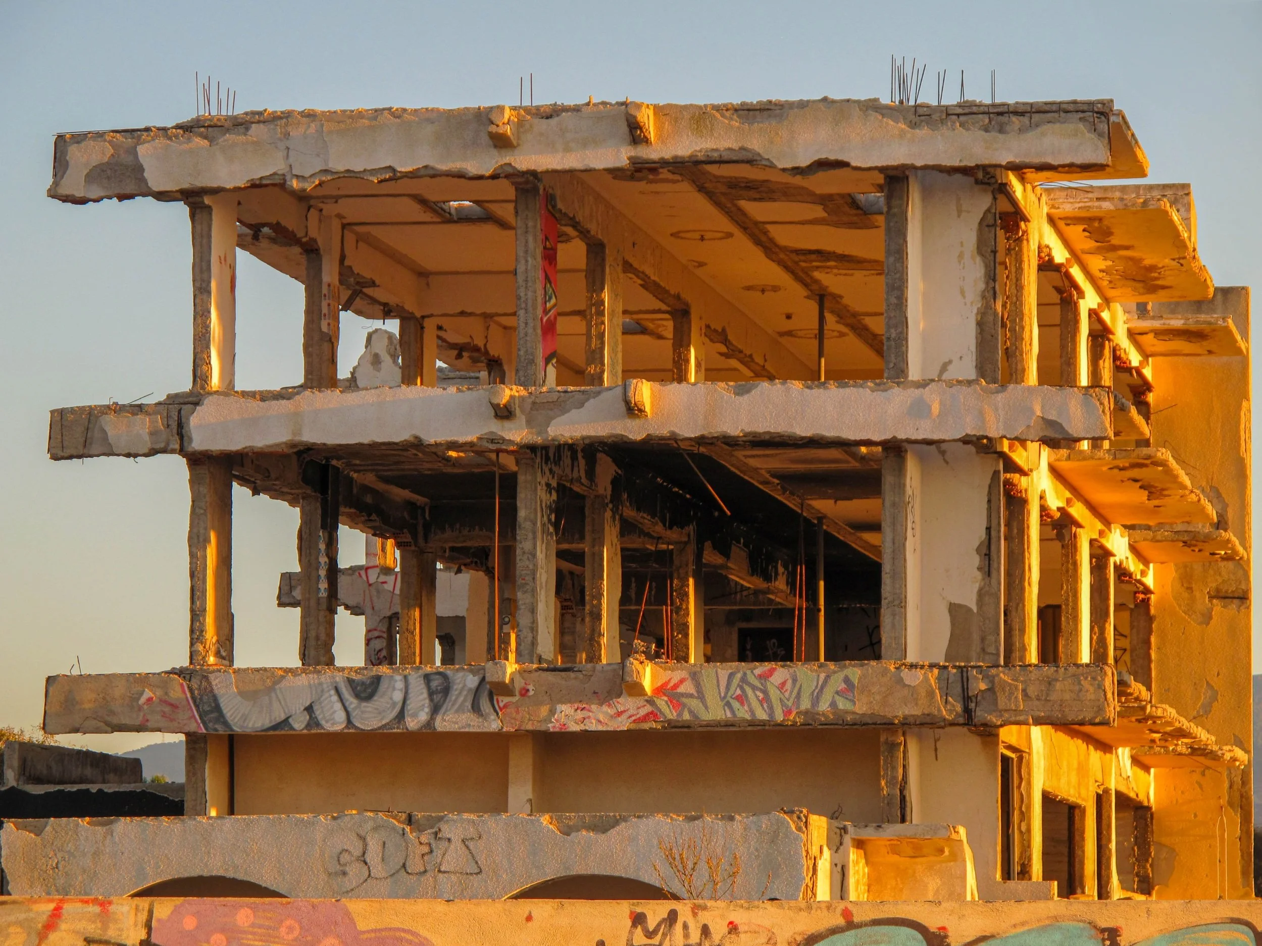 SS011 Sunset over decay