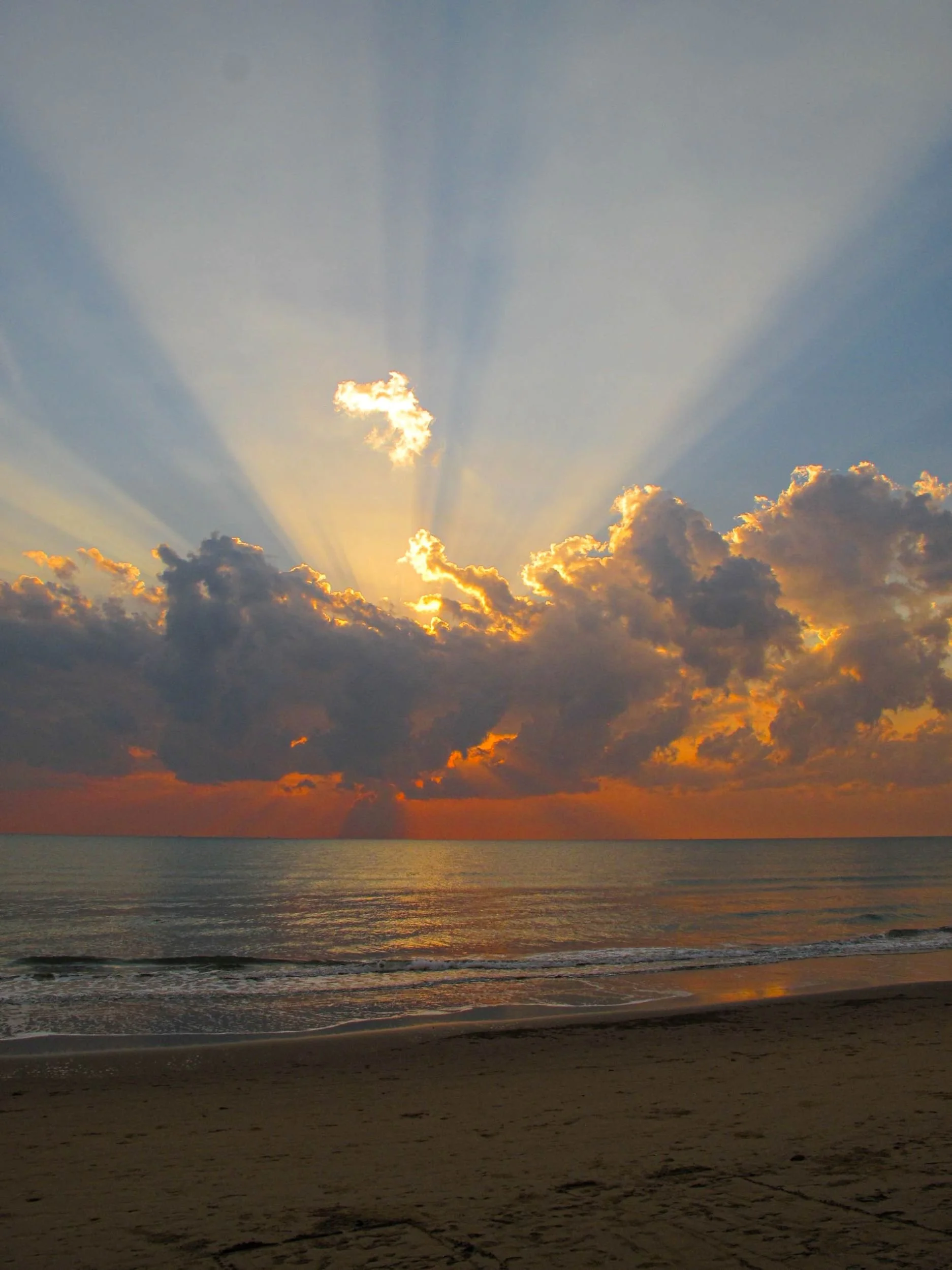 SR009 Where horizons ignite.jpg