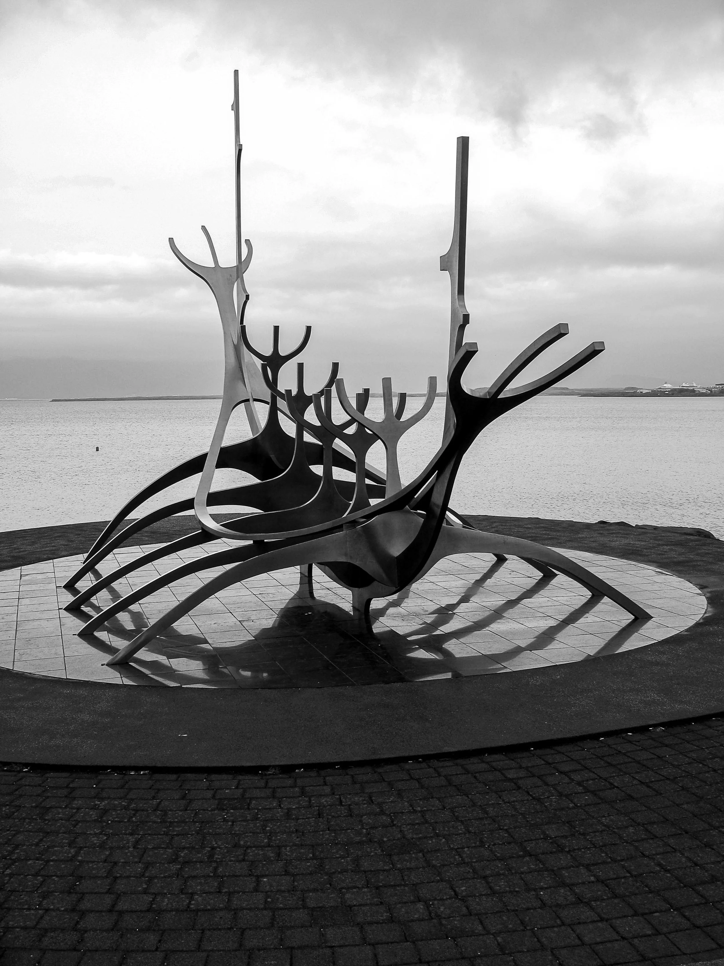 BW002 The dreaming ship, Reykjavik, Iceland.jpg