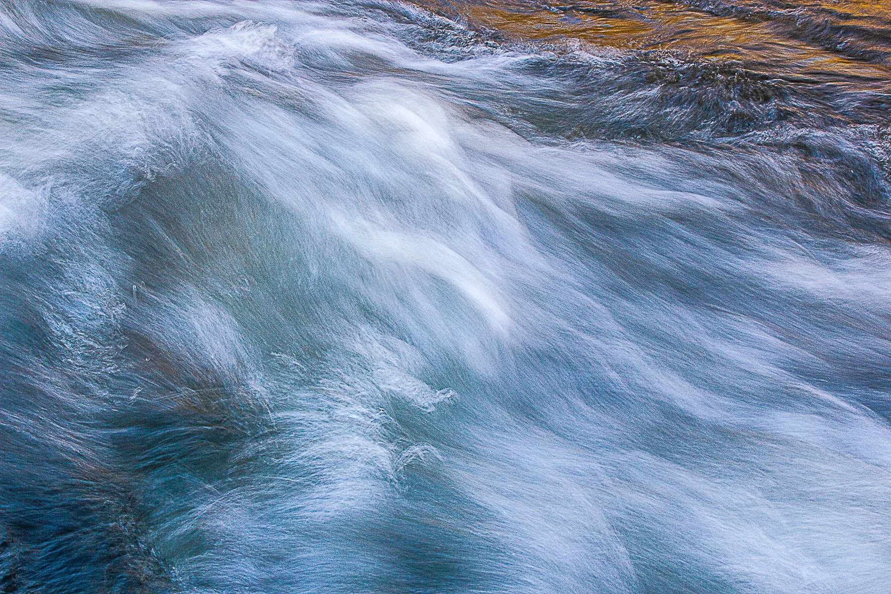 AB040 Liquid momentum.jpg