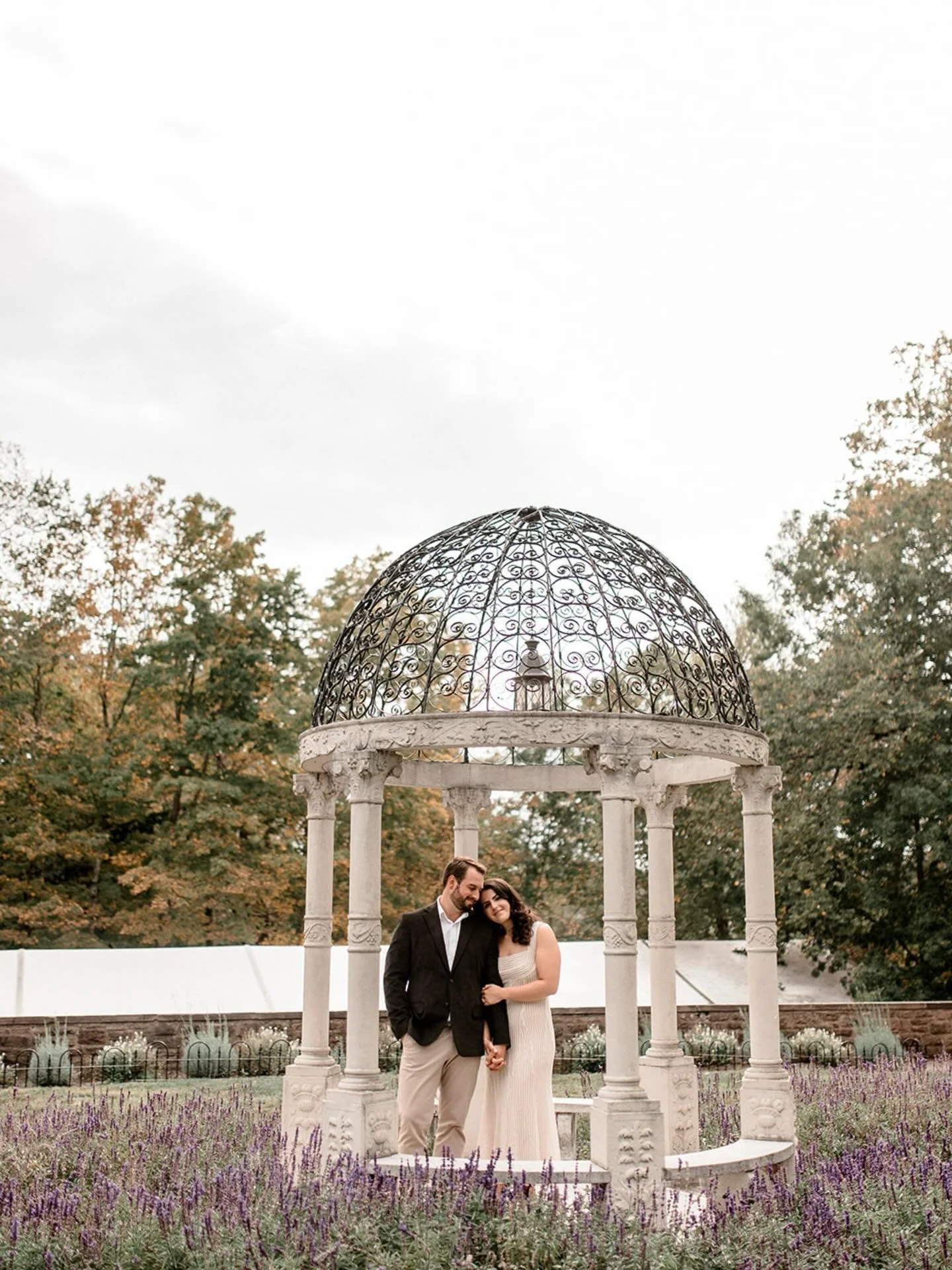 Anna &amp; Eric at Tyler gardens making me dream of spring 💭 🪻