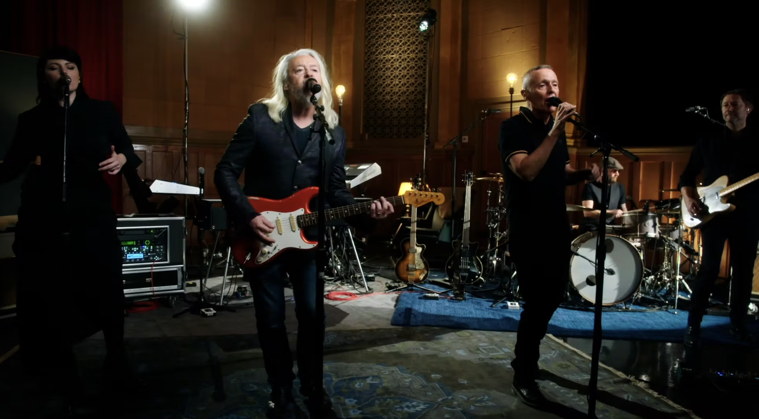  TEARS FOR FEARS | Everybody Wants to Rule the World (Colbert) 