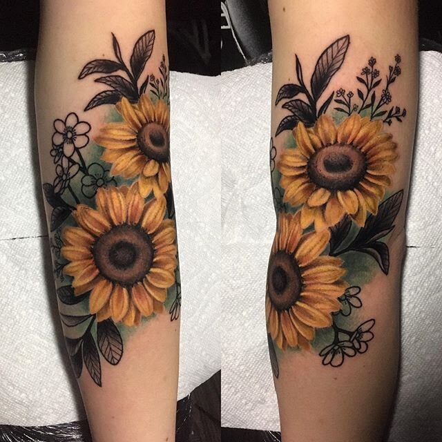 Dated a couple months B.C. (Before Corona haha, see what I did there?) Can&rsquo;t wait to get back to work! #bloodmoontattoosyndicate #tattoosbyham #sunflower #sunflowertattoo #ditchfun