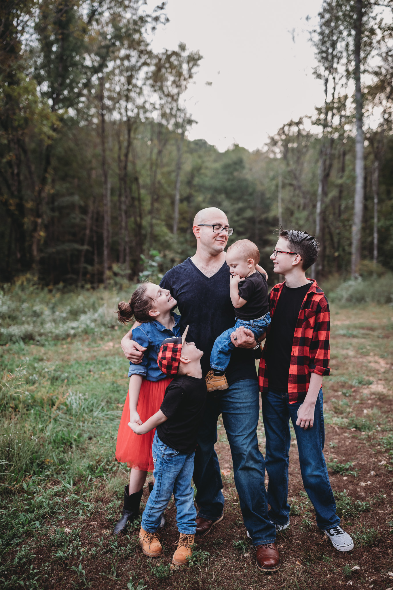 dad with his kiddos