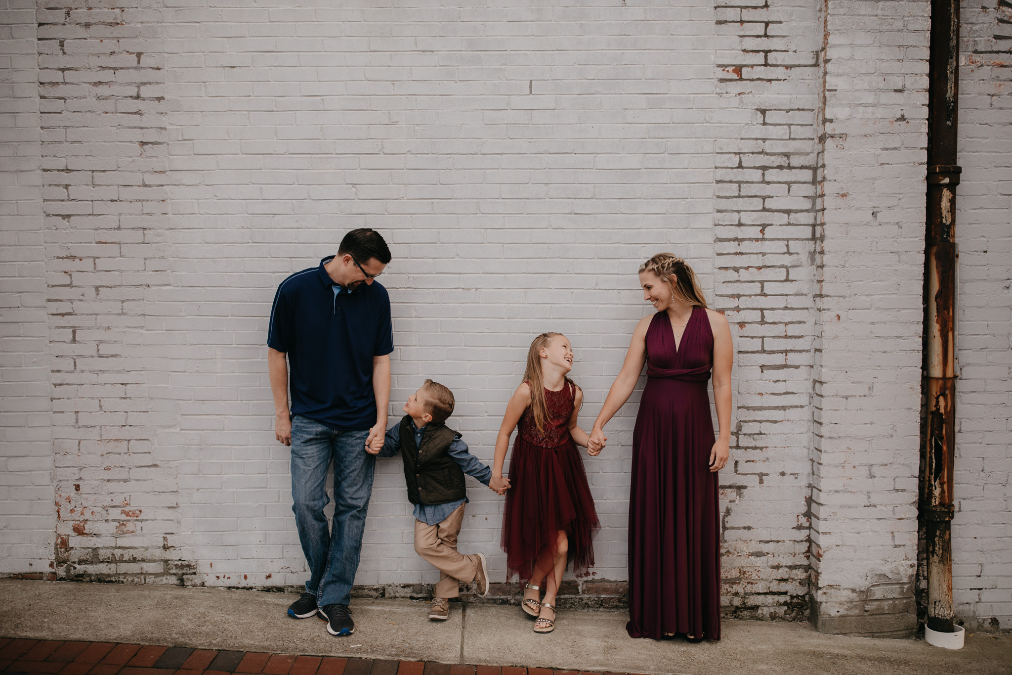 downtown clarksville family photo of four