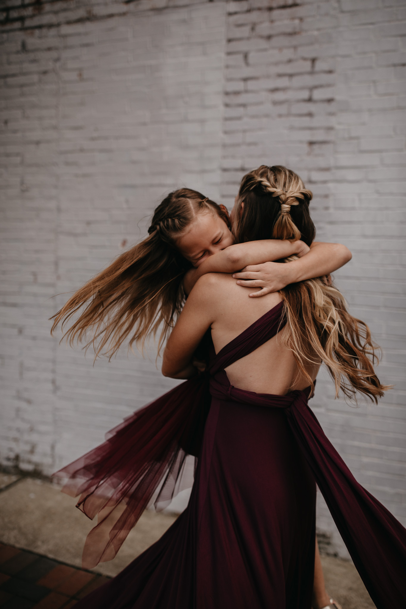 mom dancing with daughter