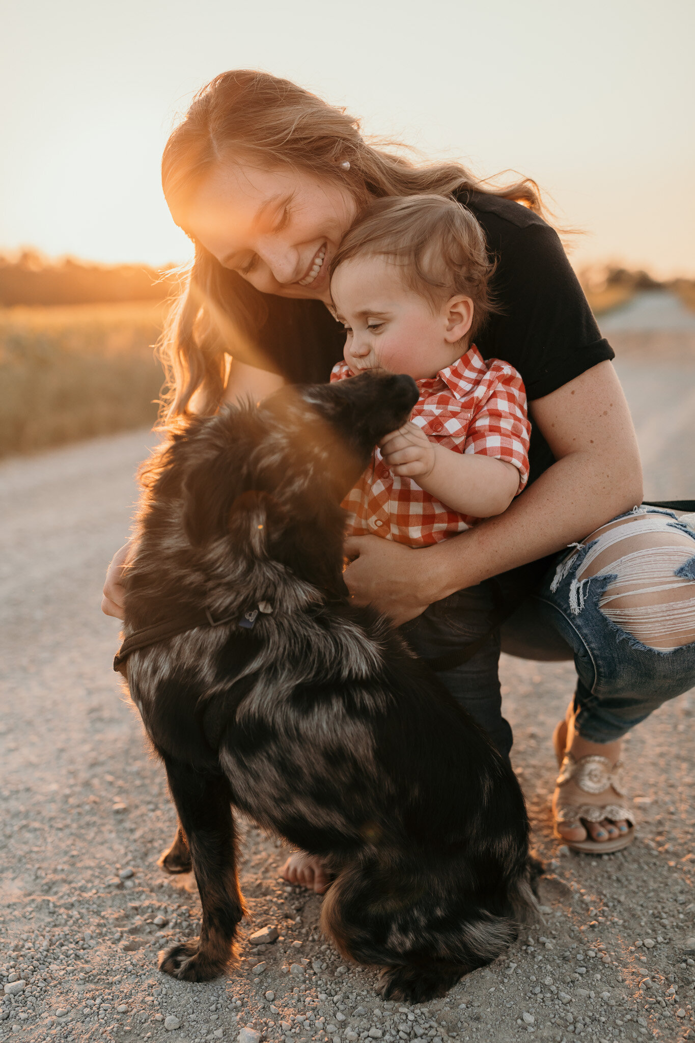 family photos with dog in savannah
