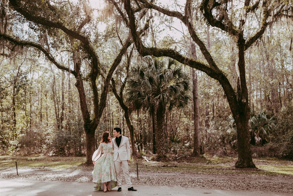 couple in historic savannah ga