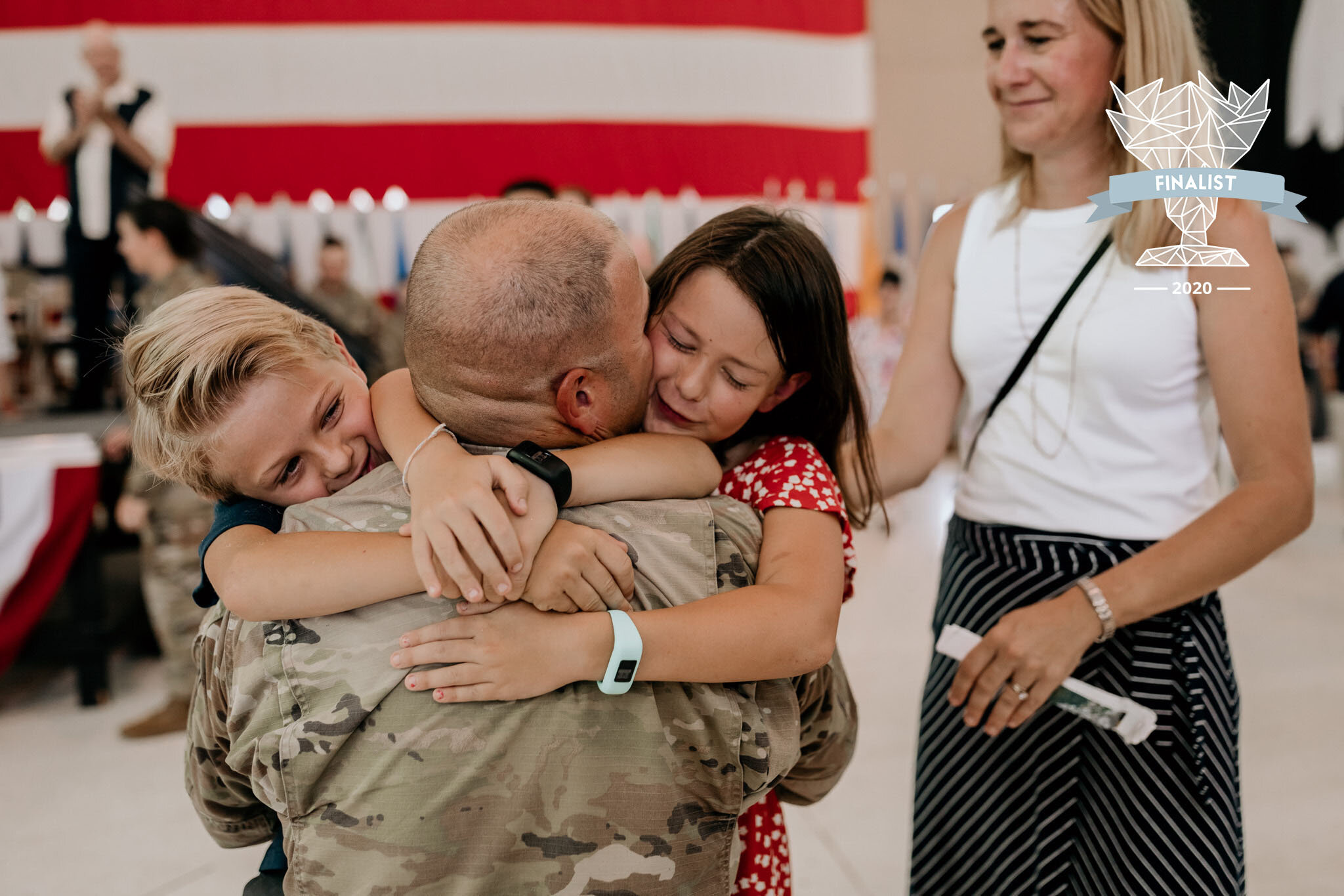 finalist nischwitz fam hug.jpg