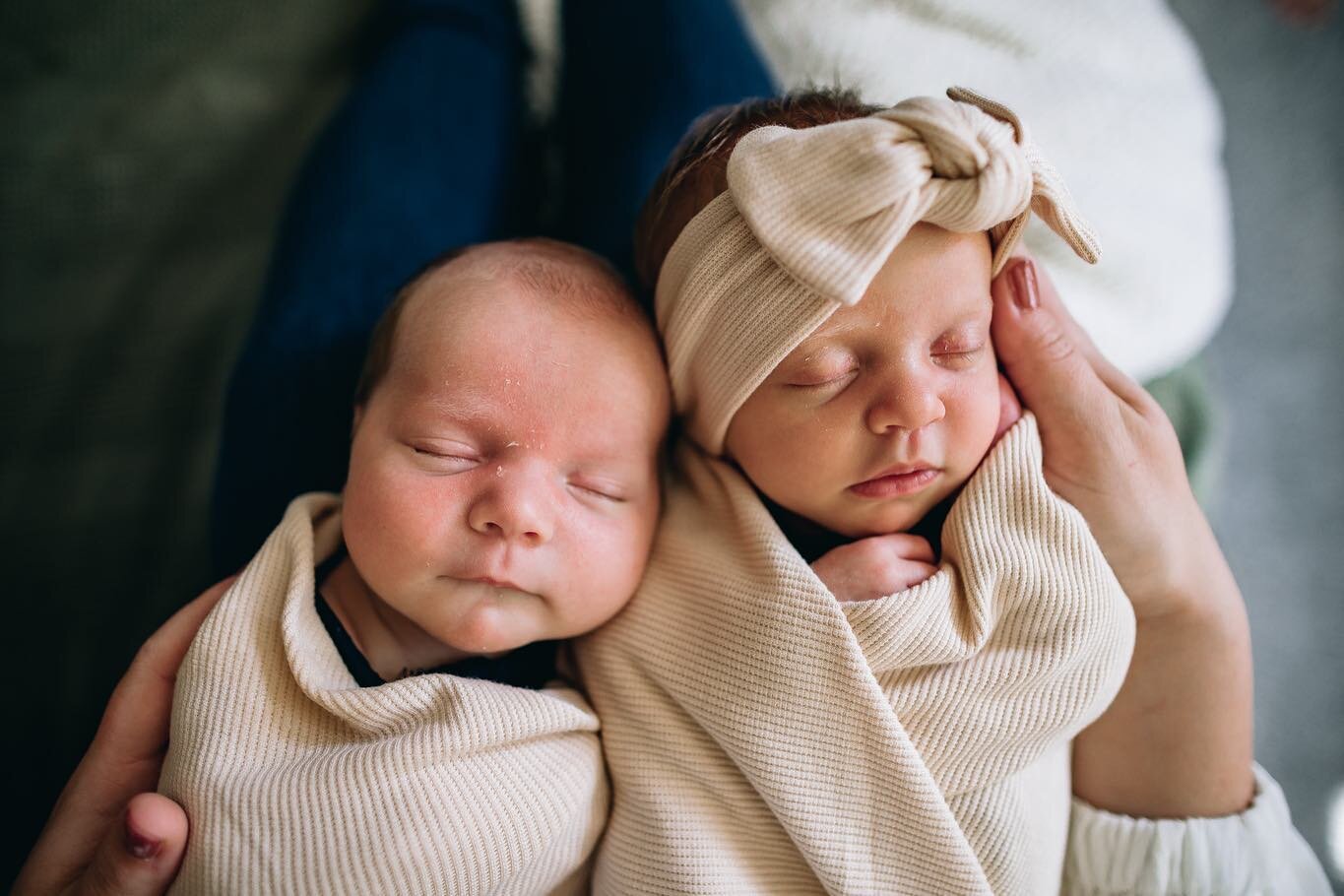 I usually don&rsquo;t hold the newborns I photograph, but I made an exception with these two&hellip;. And my ovaries were basically yelling at me to have another. 🥺

But I don&rsquo;t think I could be as amazing as Taylor (who now is momma to 3 litt