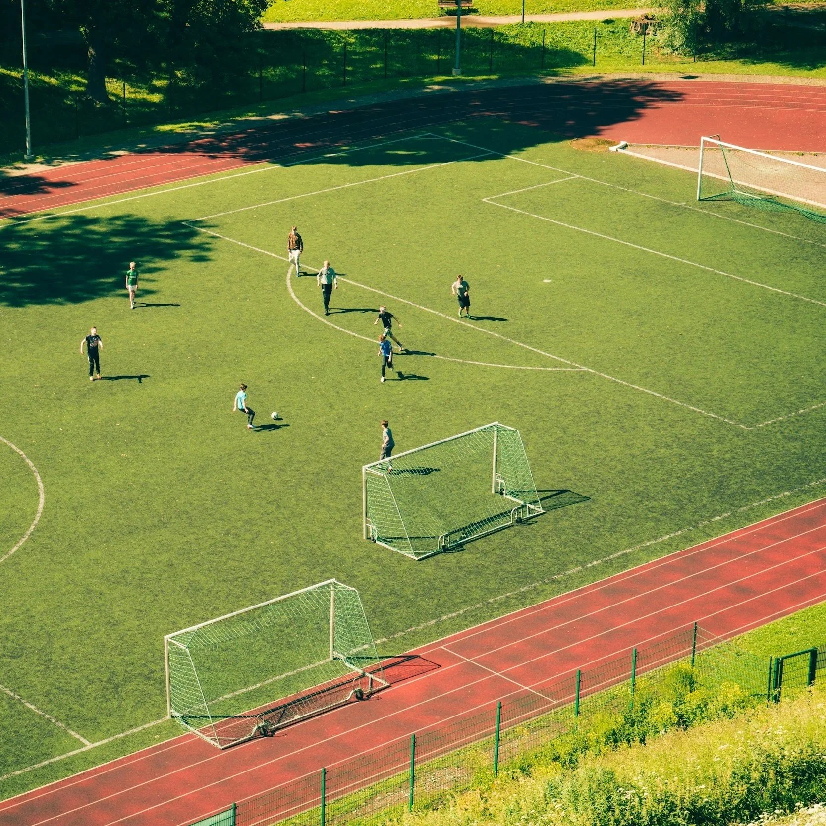 Chain Link Fencing for Sports Facilities: Best Practices for Fields, Courts, and Backstops