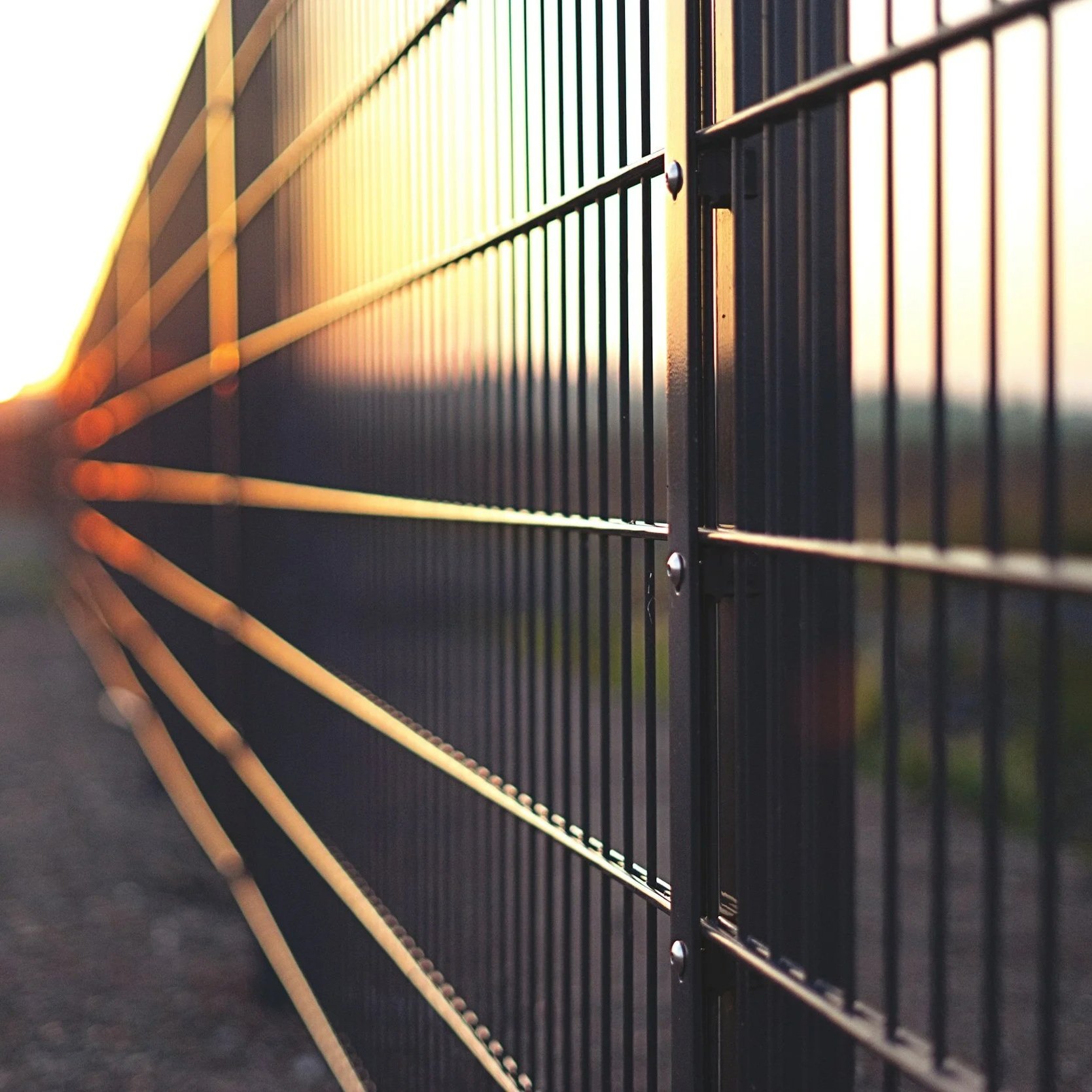 When Fence Repairs Help Avoid Liability on Commercial Sites