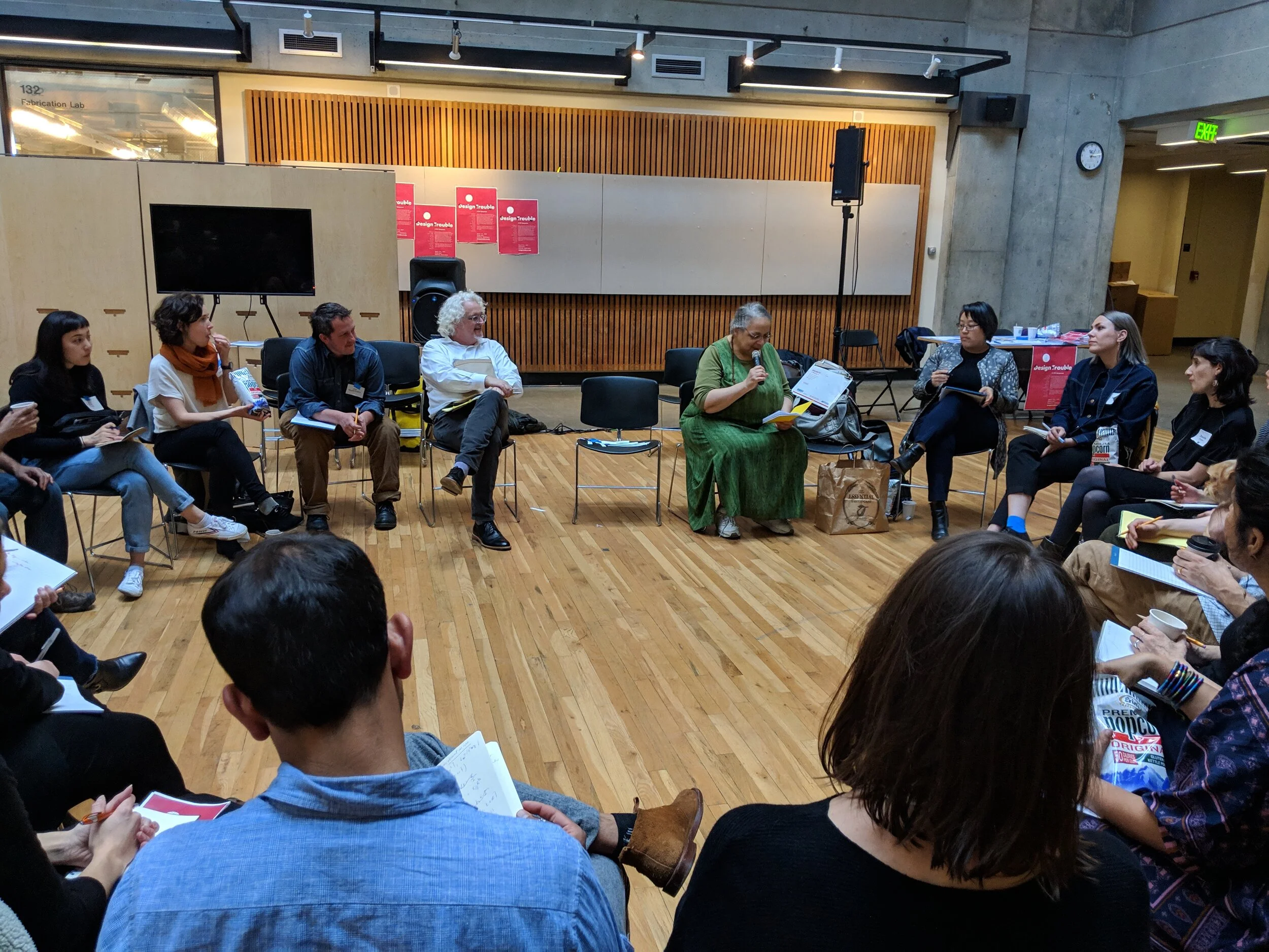 Nisi Shawl introducing to the writing workshop participants the prompts for ideating future world building scenarios