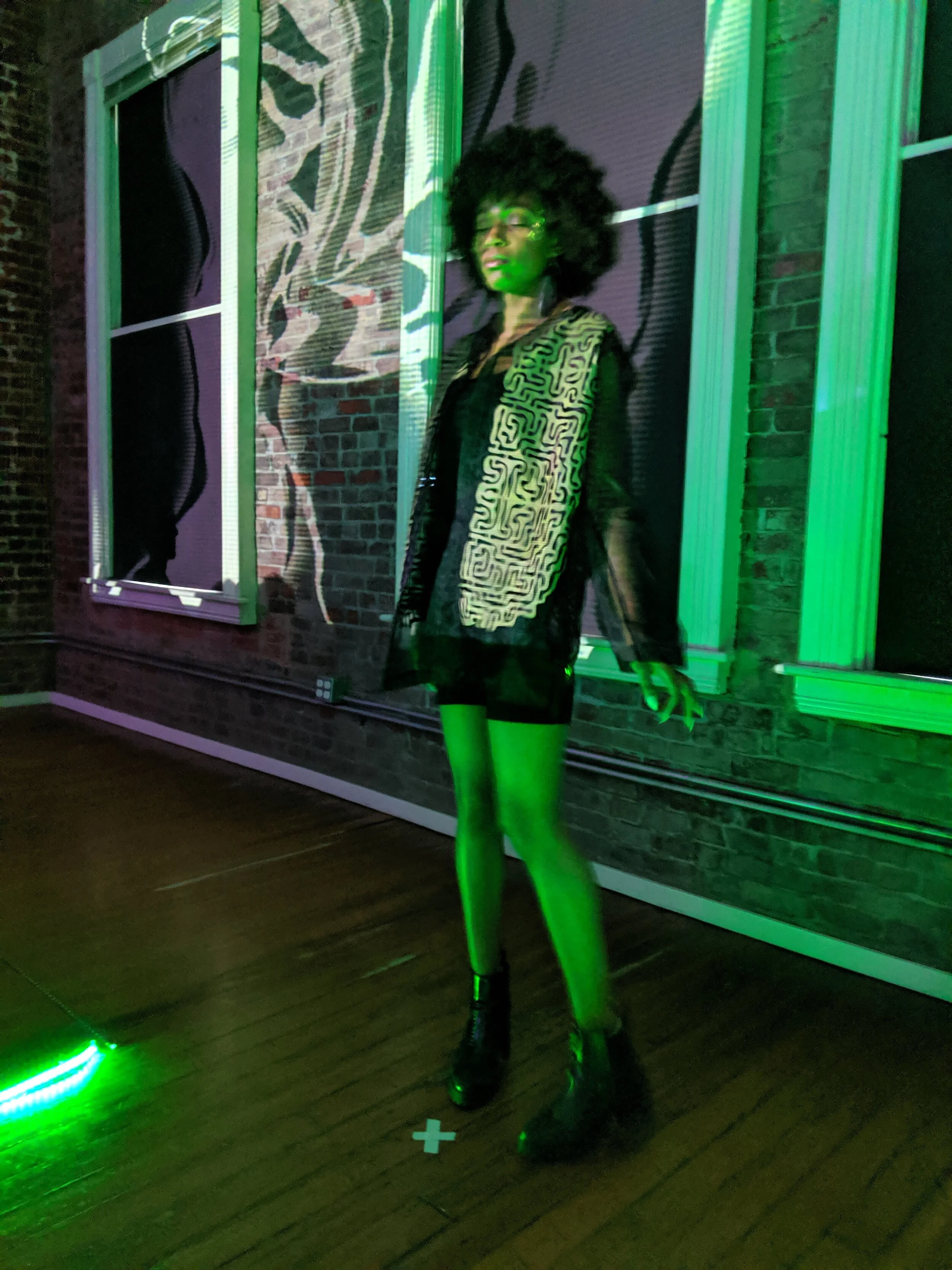 Taylor Hammes’ Chameleon Color Changing Wearable