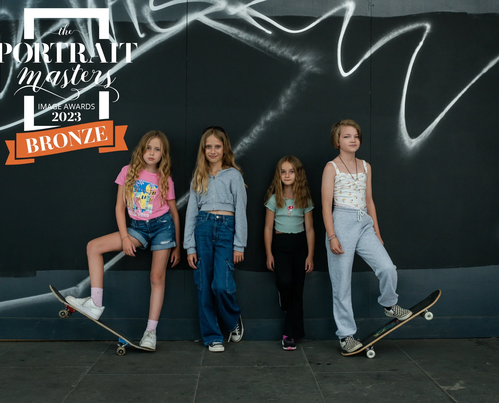  award winning graffiti tween photos friends 