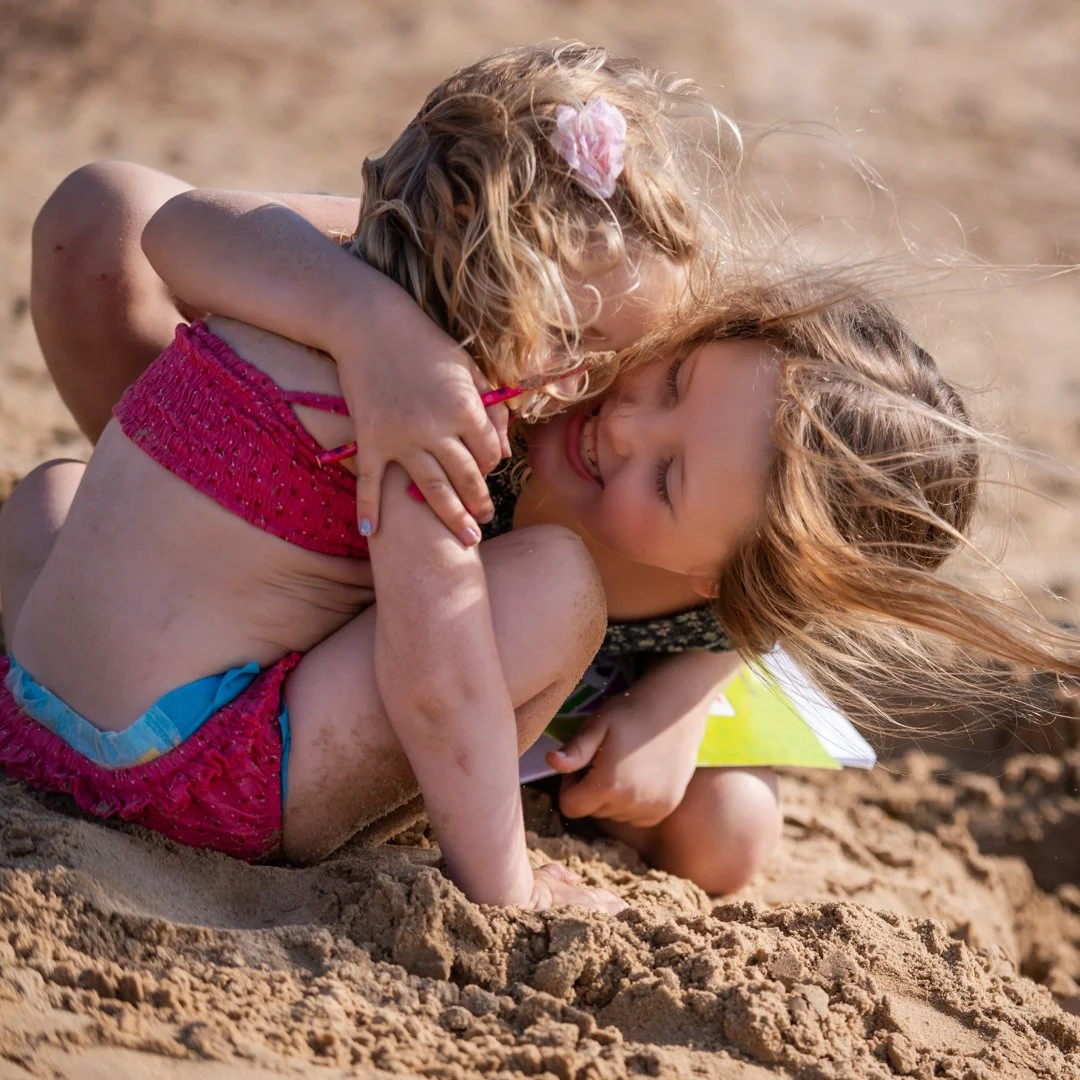 Today has been a bit of an emotional rollercoaster (and it's only Monday midday!). Times like these when unearthing a treasure of a photograph like this is a real boost. I don't think I have seen this image since the day I took it. A slight crop, a l