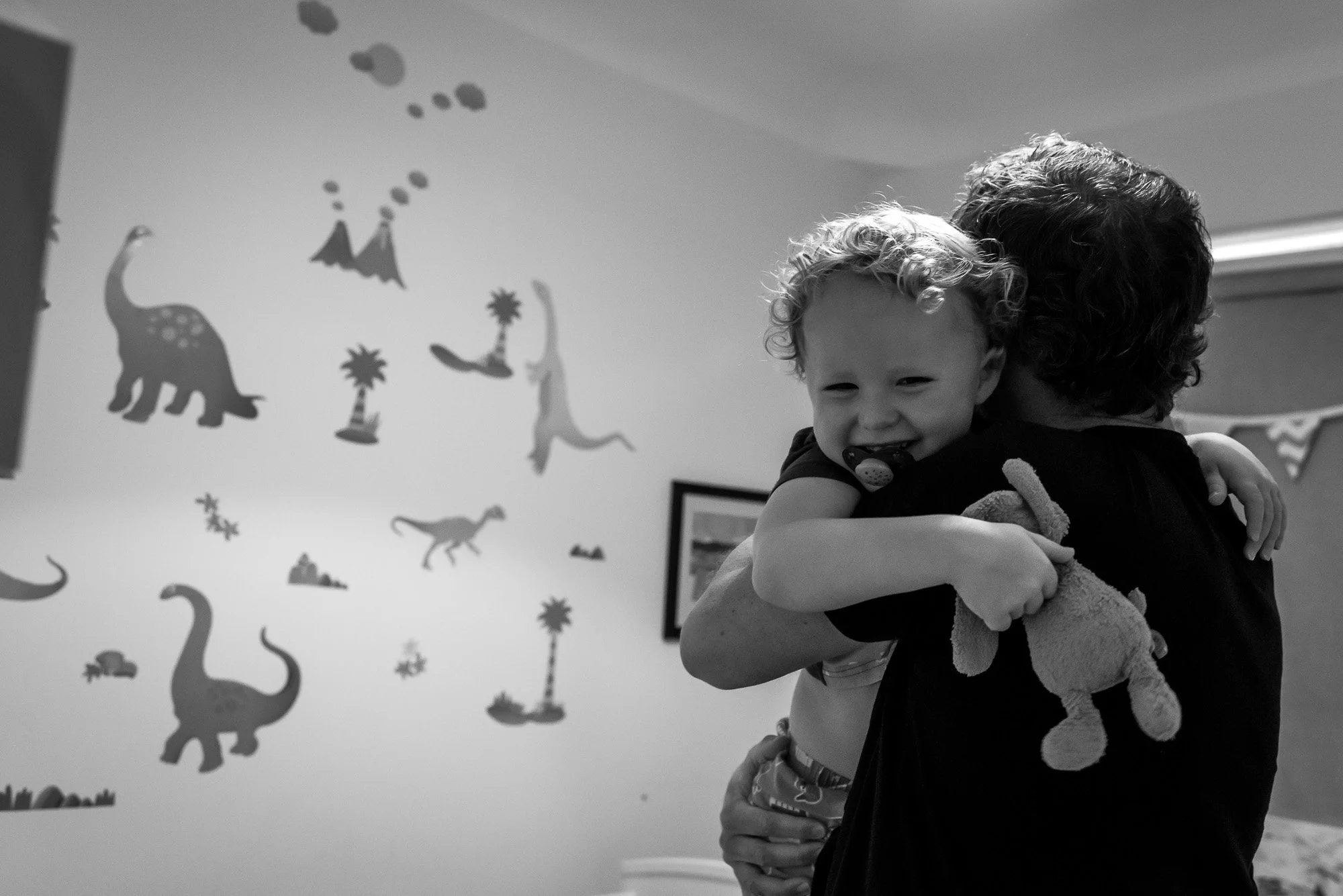 family-documentary-photography-surrey-london-dad-put-me-to-bed1.jpg