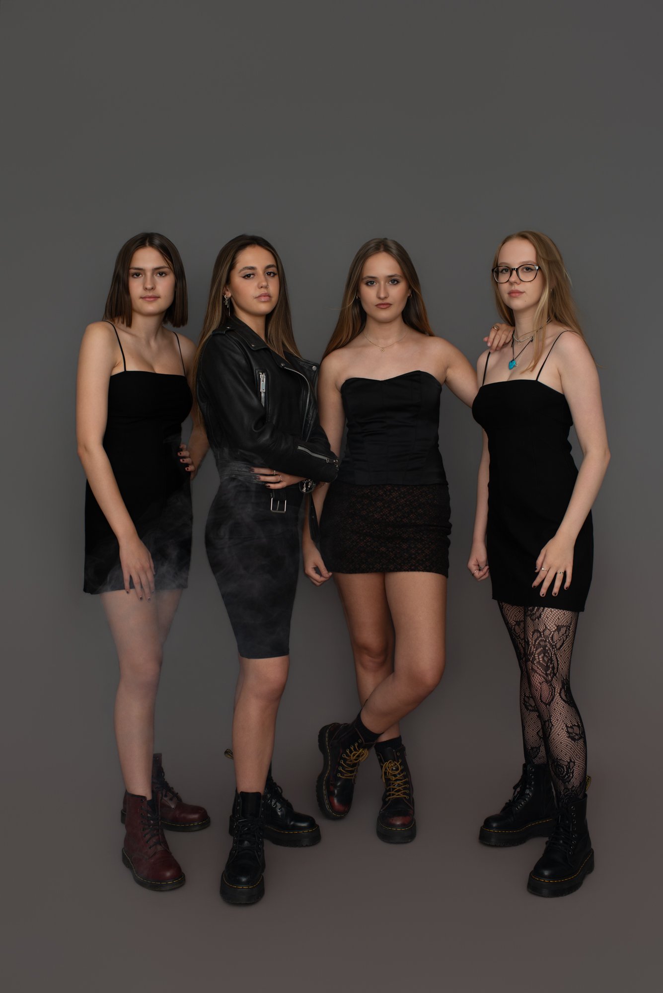 Studio Portrait Photo Shoot Friends