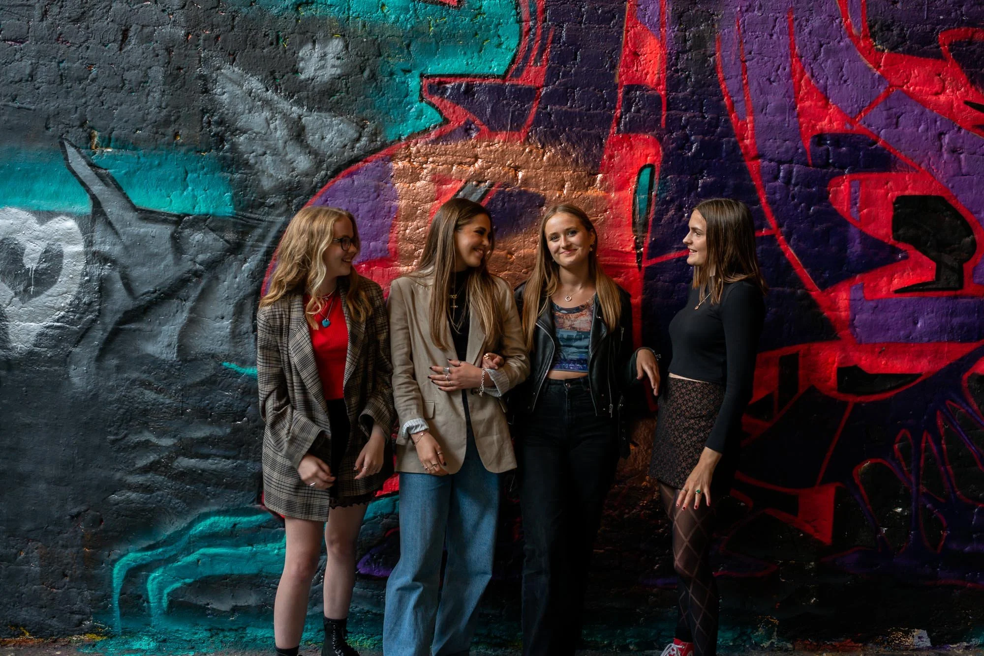 teen-photoshoot-graffiti-london-2.jpg