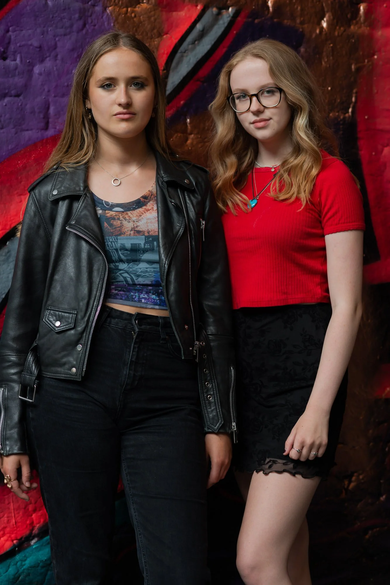 teen-portrait-london-graffiti-photography-london-outdoor.jpg