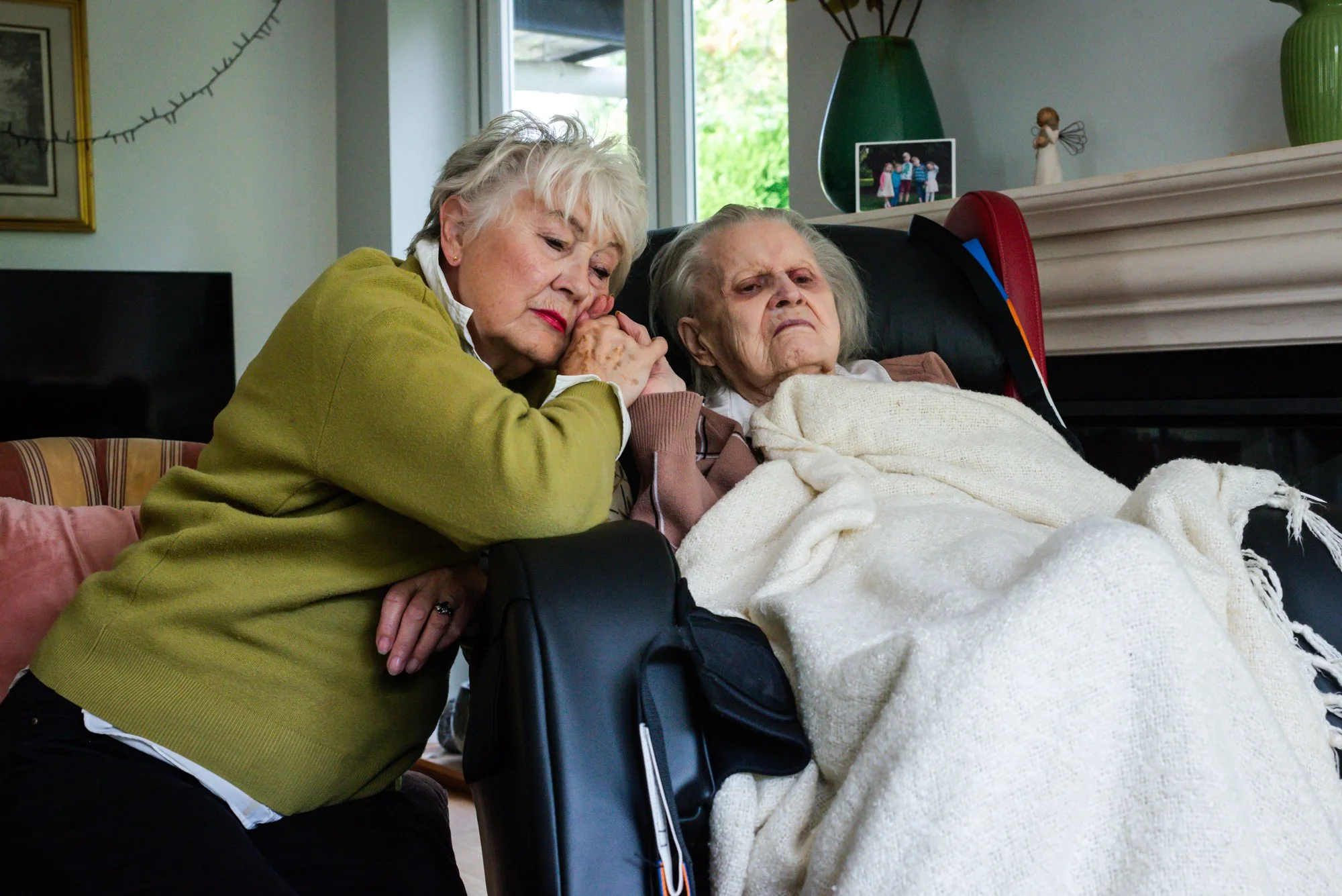 documentary-style-photo-shoot-old-age